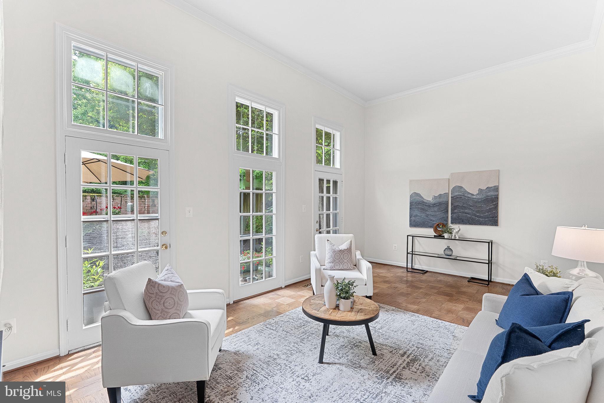 WESTMORELAND SQUARE - Residential