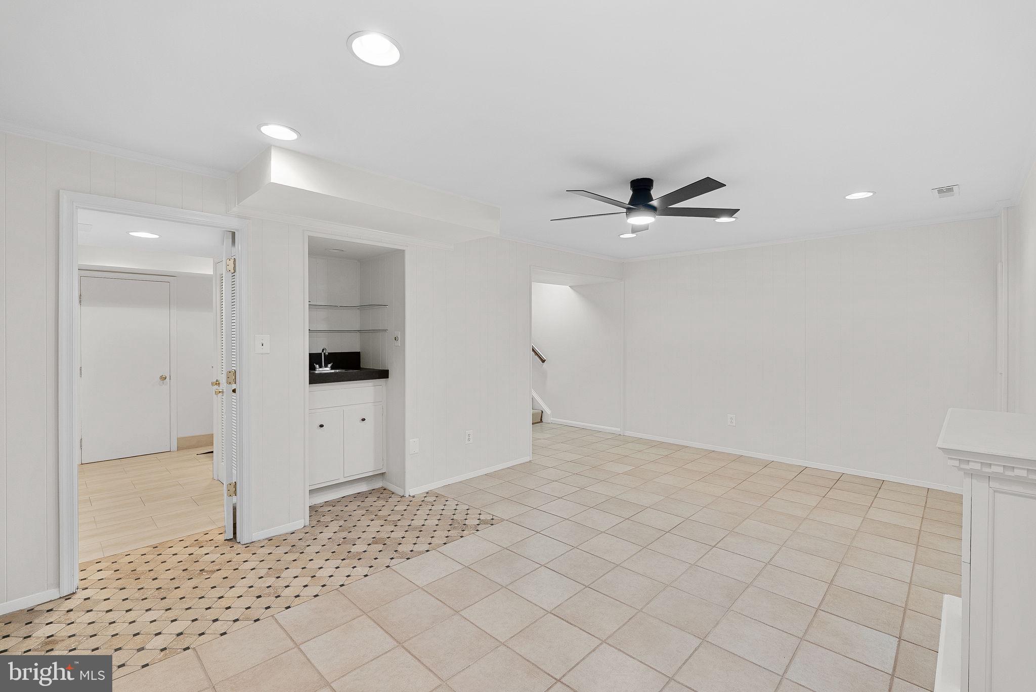 WESTMORELAND SQUARE - Residential