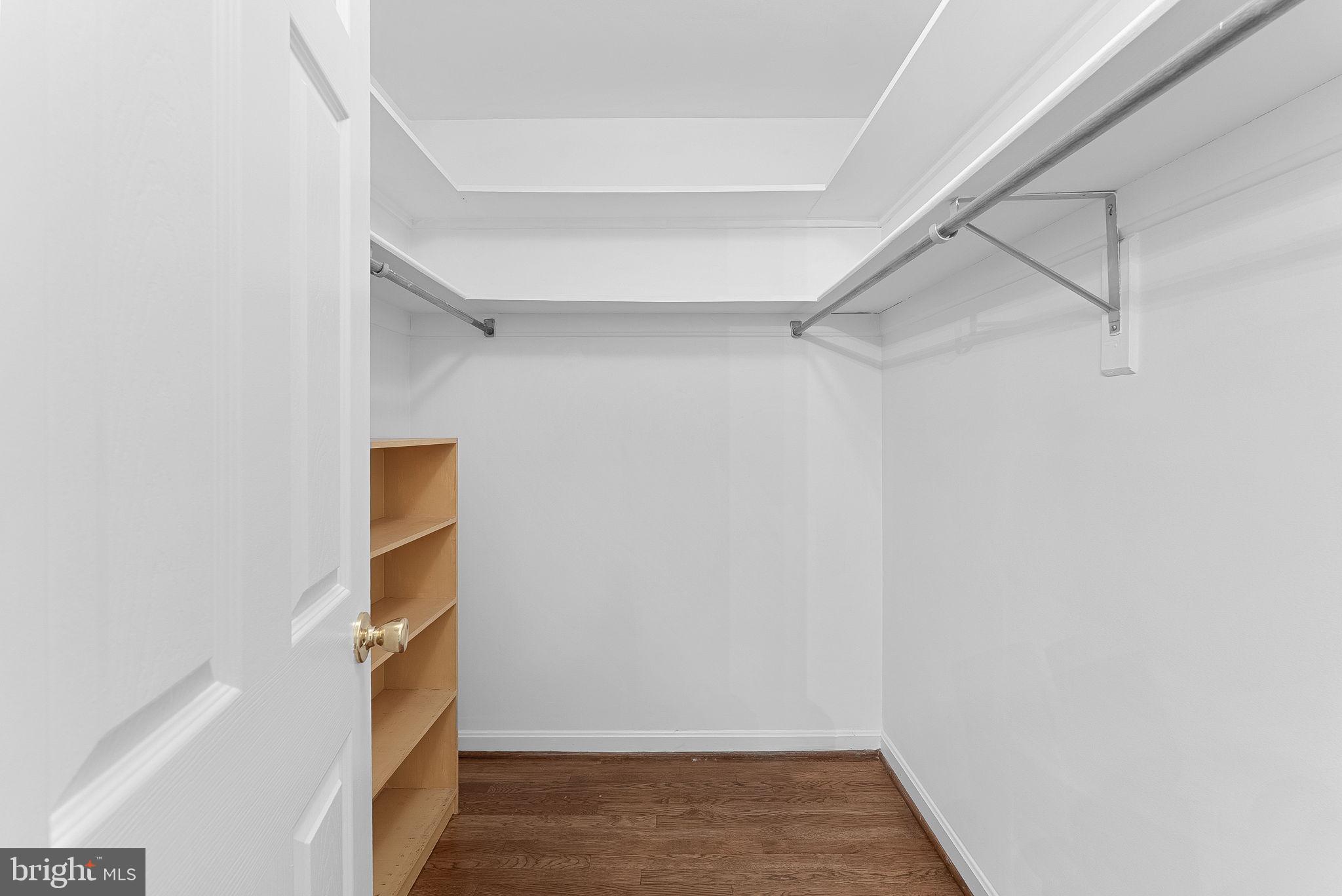 WESTMORELAND SQUARE - Residential