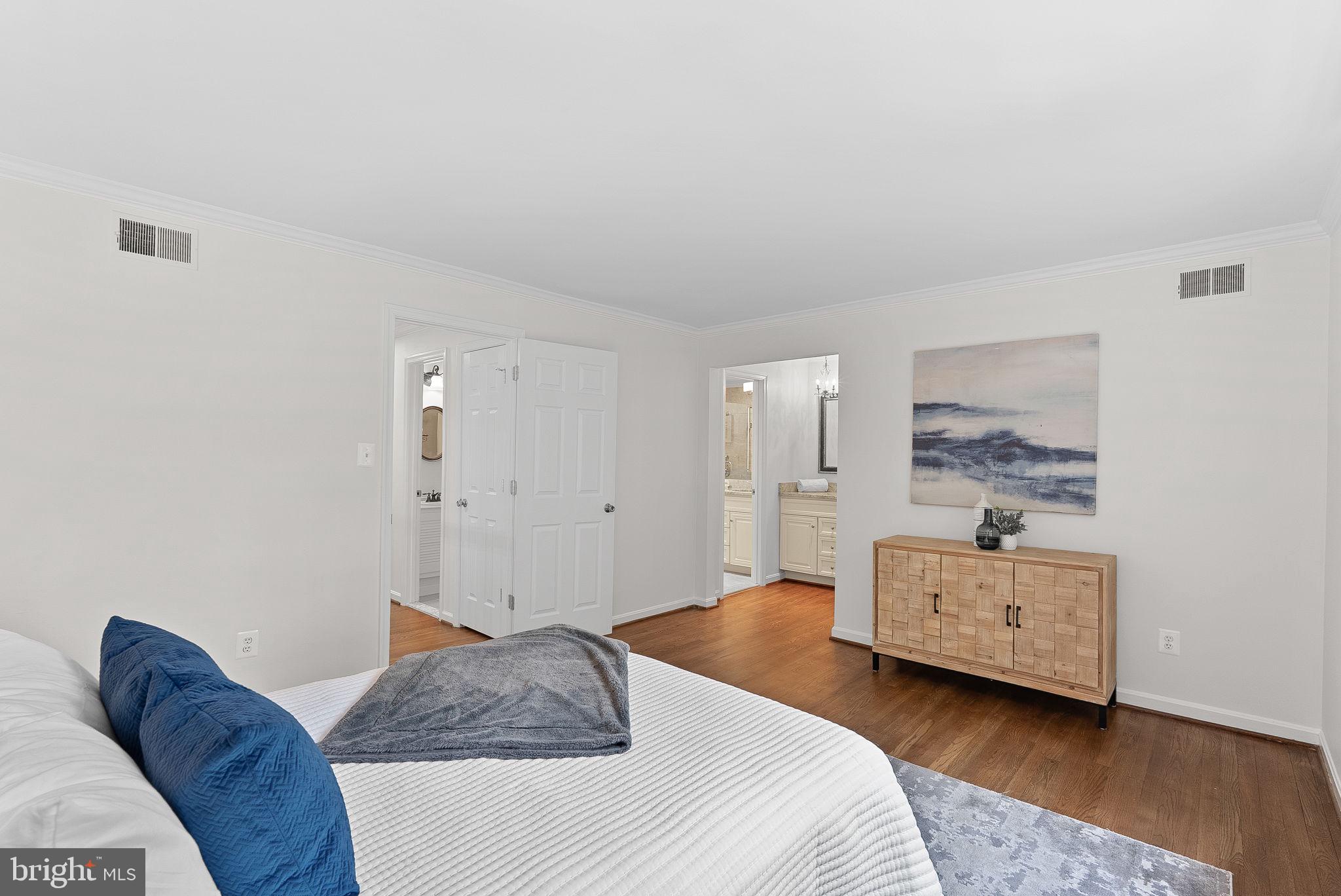 WESTMORELAND SQUARE - Residential