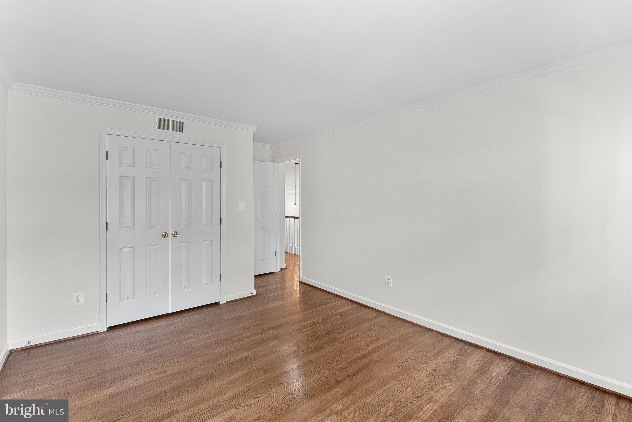 WESTMORELAND SQUARE - Residential