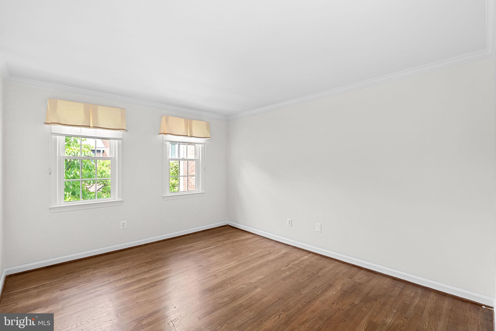 WESTMORELAND SQUARE - Residential