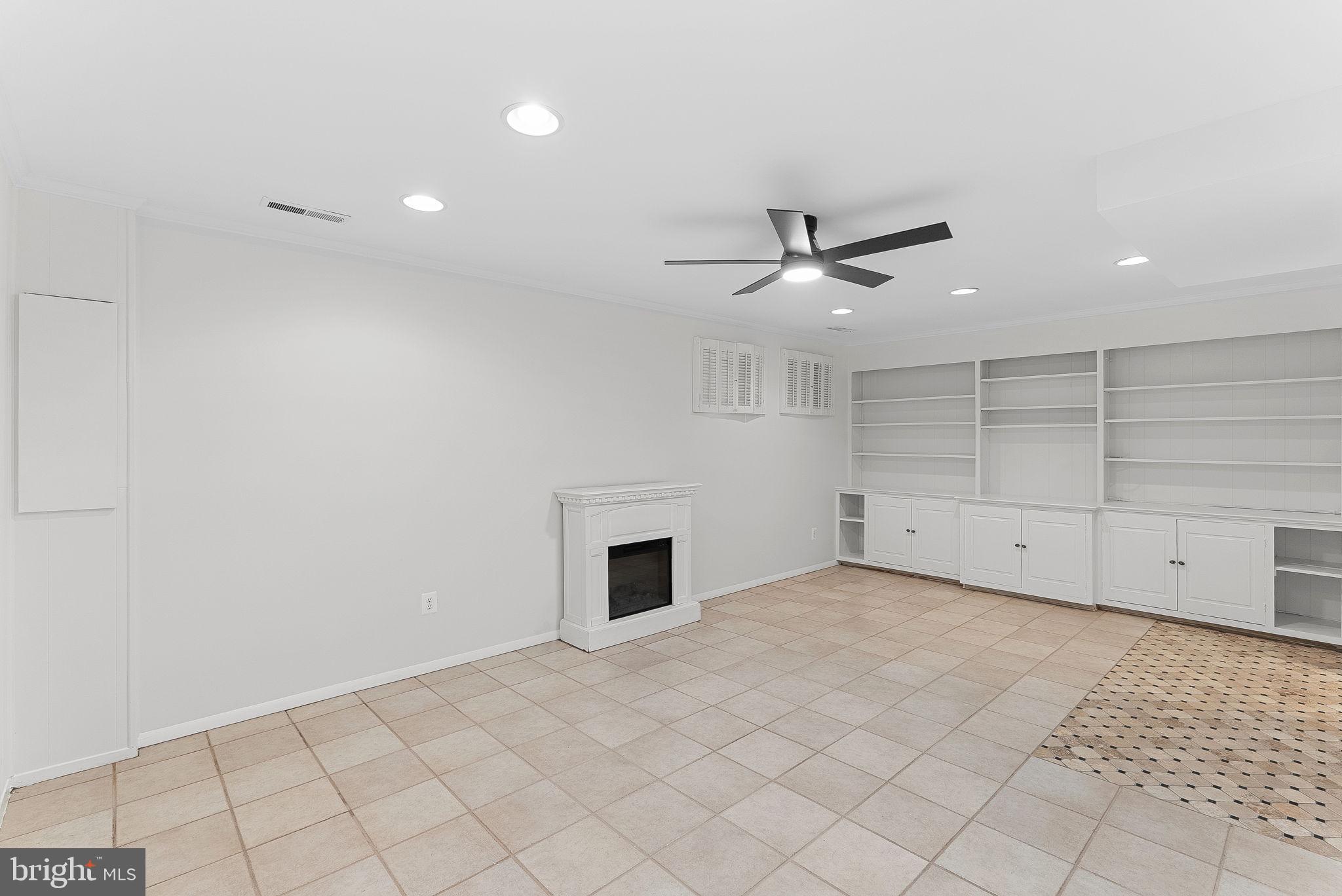 WESTMORELAND SQUARE - Residential