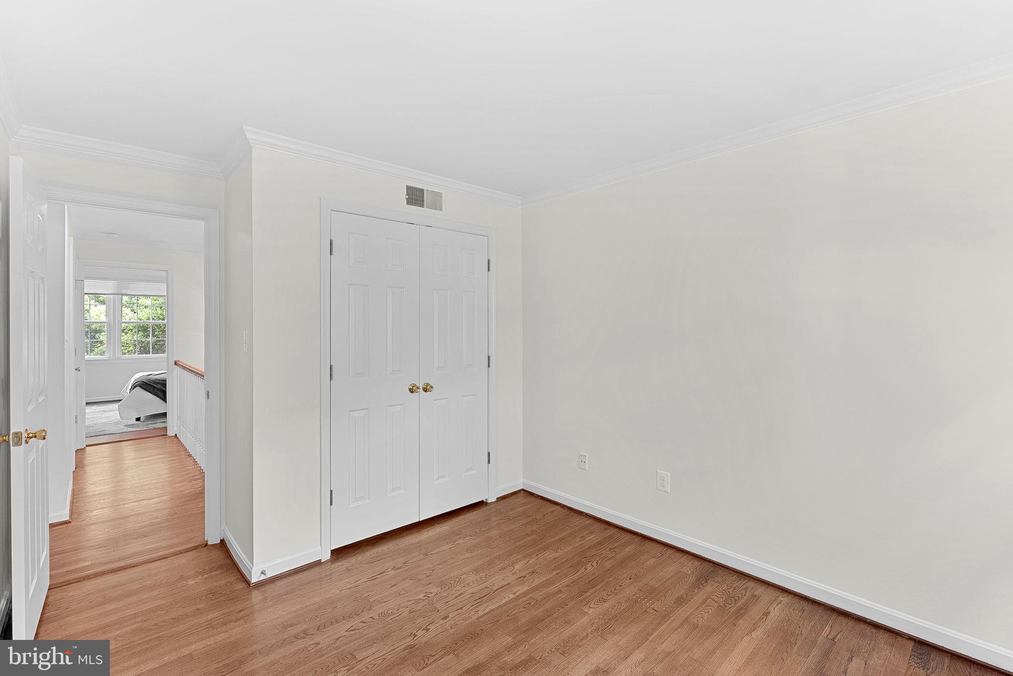 WESTMORELAND SQUARE - Residential