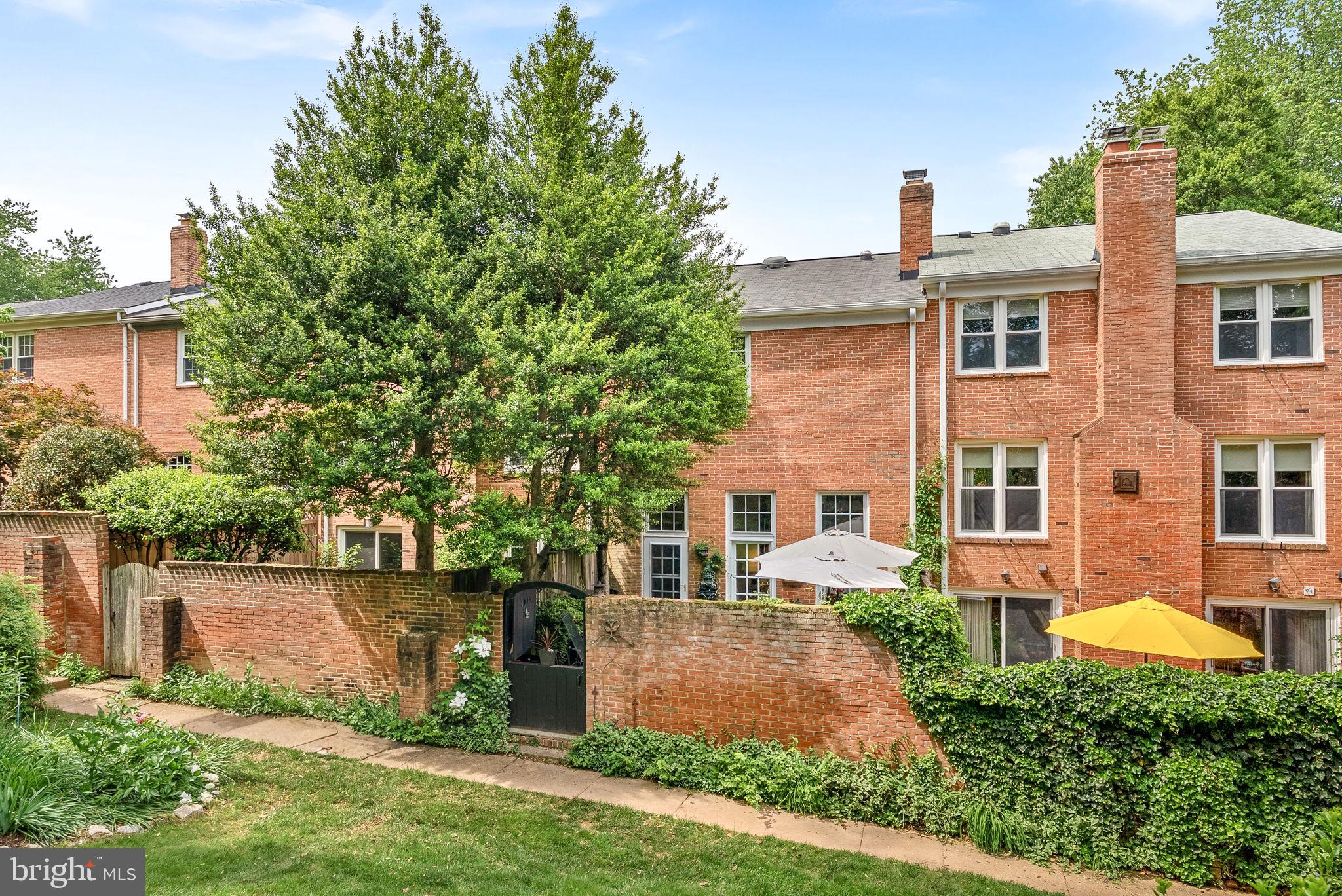 WESTMORELAND SQUARE - Residential