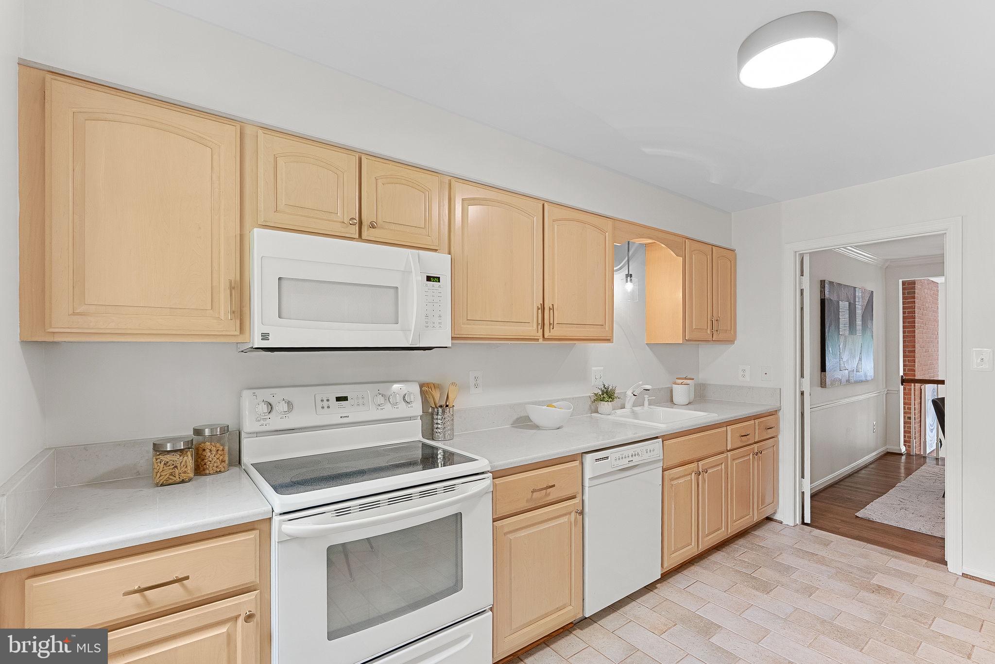 WESTMORELAND SQUARE - Residential