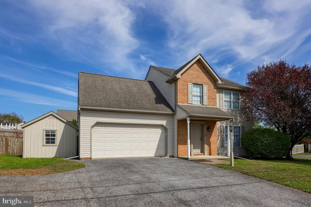 Photo of 265 Chestnut Street, MOUNT WOLF, PA 17347 (MLS # PAYK2091334)