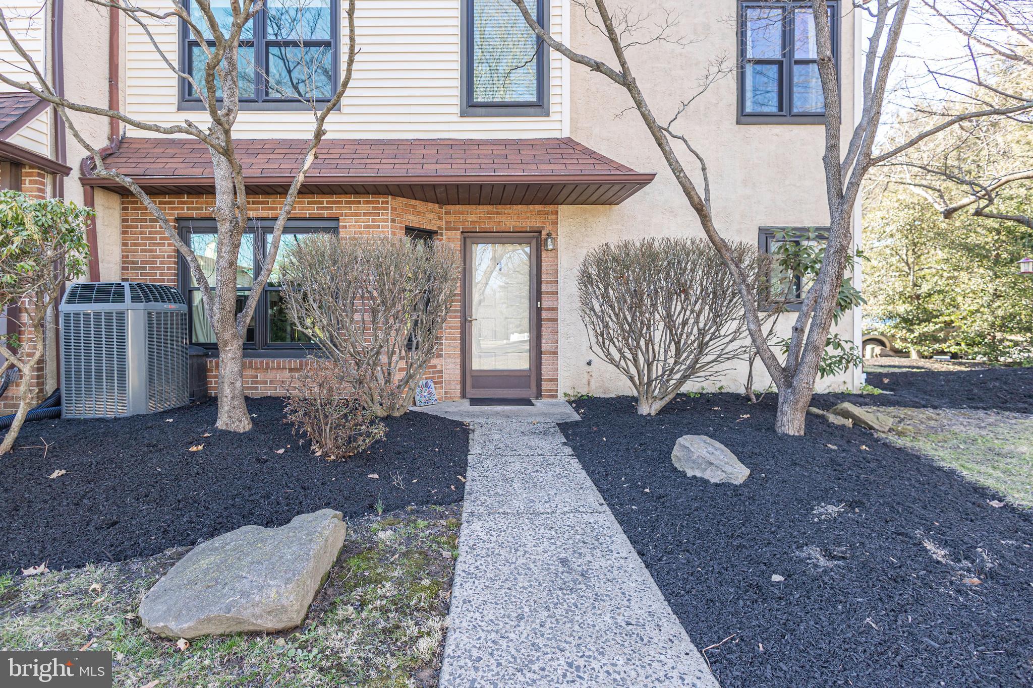 BROOKSIDE - Residential