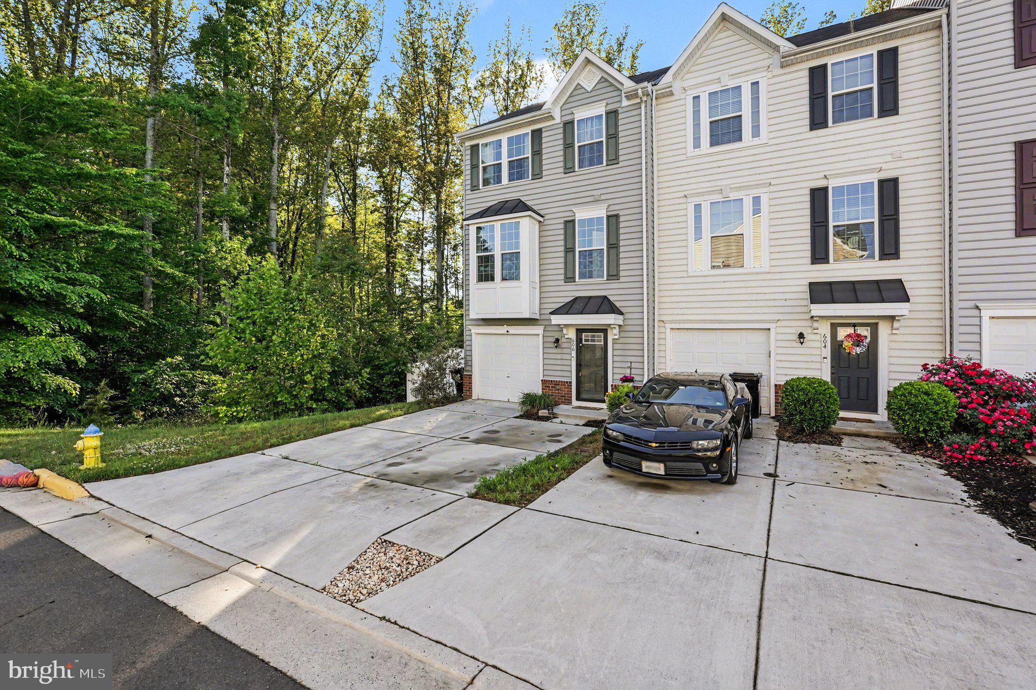 606 LANDING DRIVE