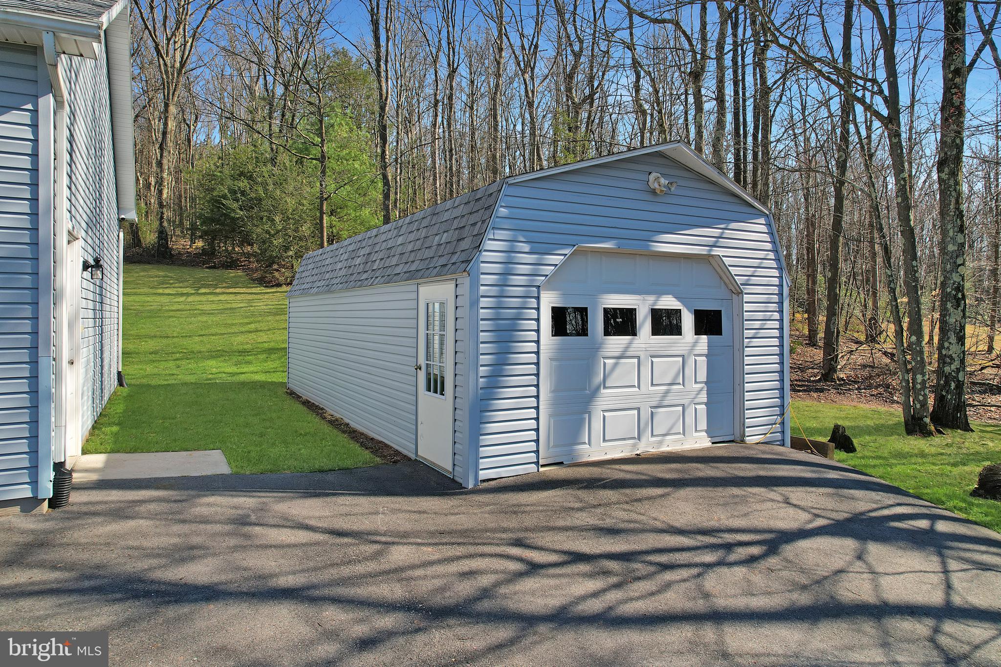 BLUELICK COMMONS - Residential