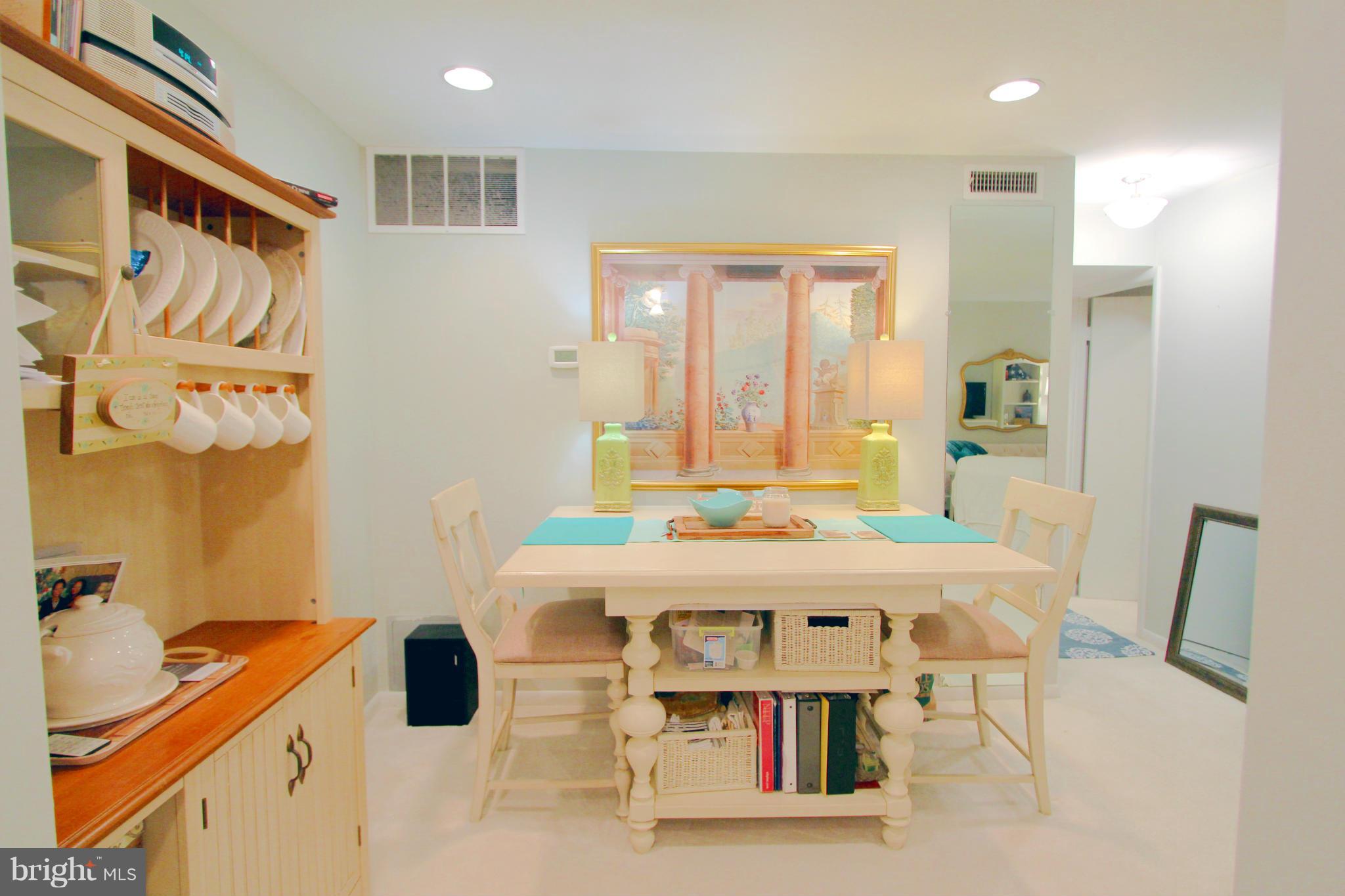 BURKE CENTRE STATION COMMONS - Residential