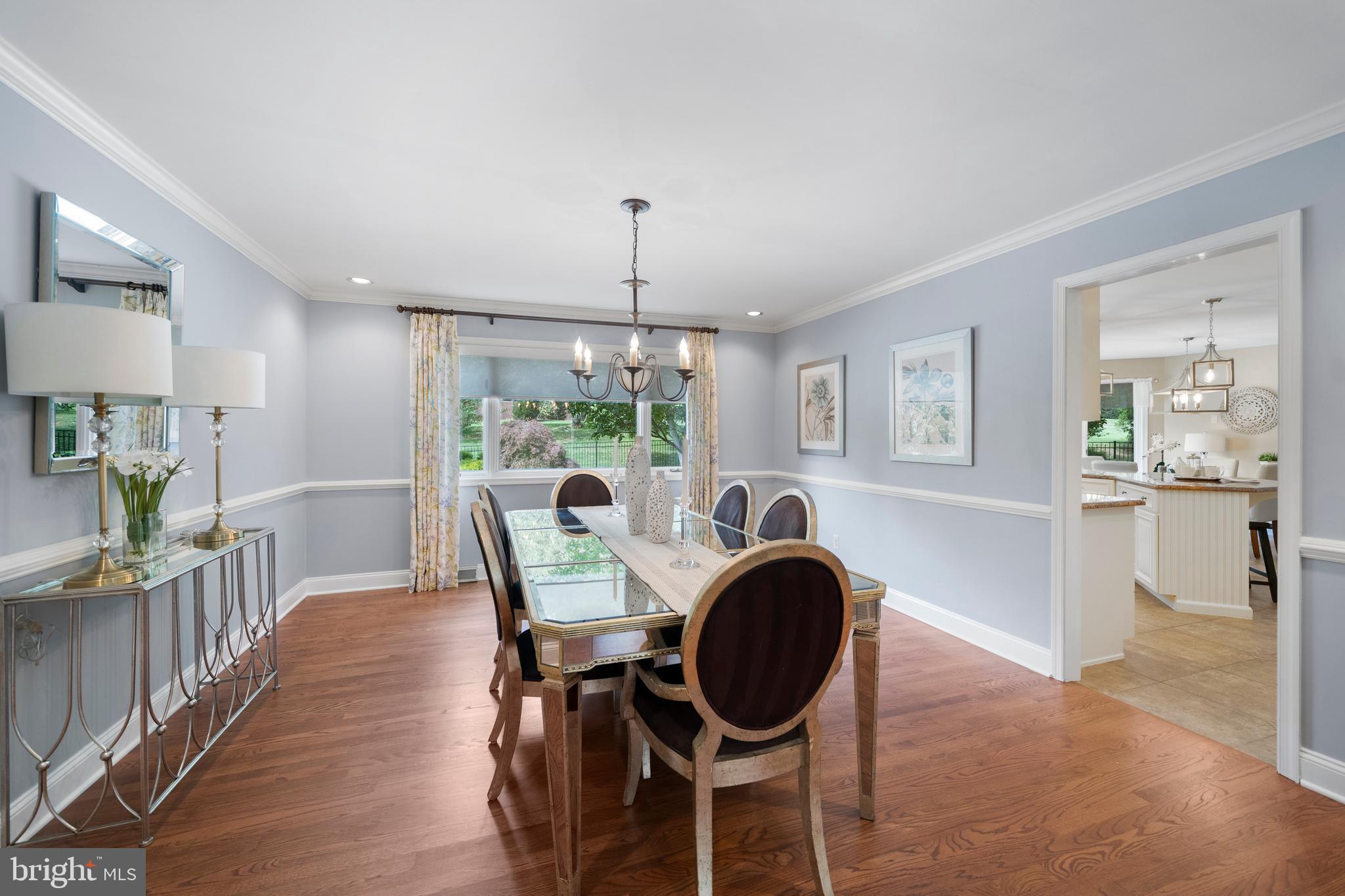 SHADOW OAK - Residential