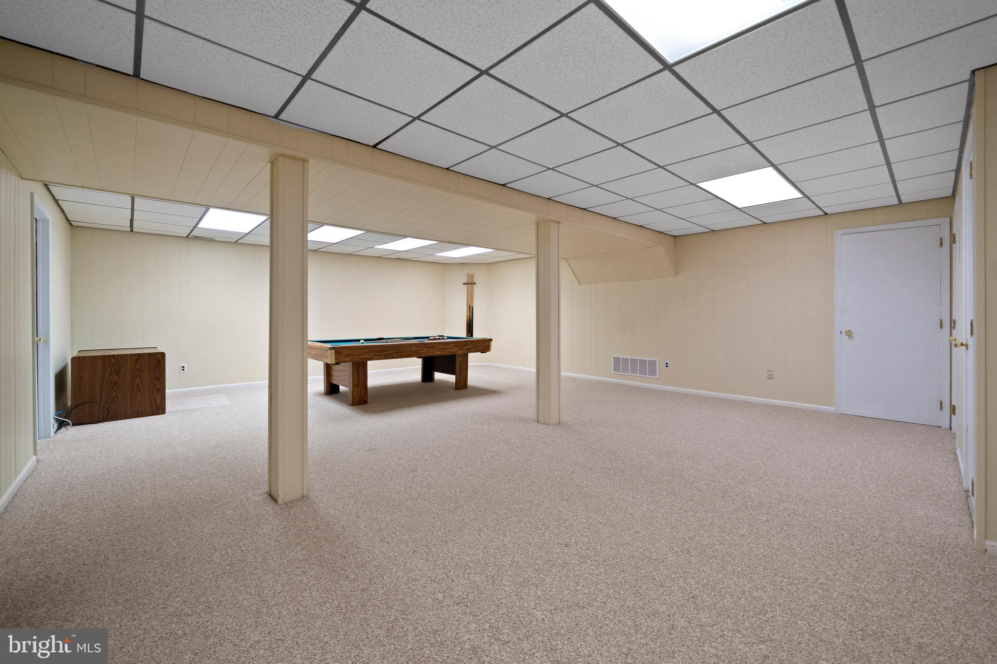 SHADOW OAK - Residential