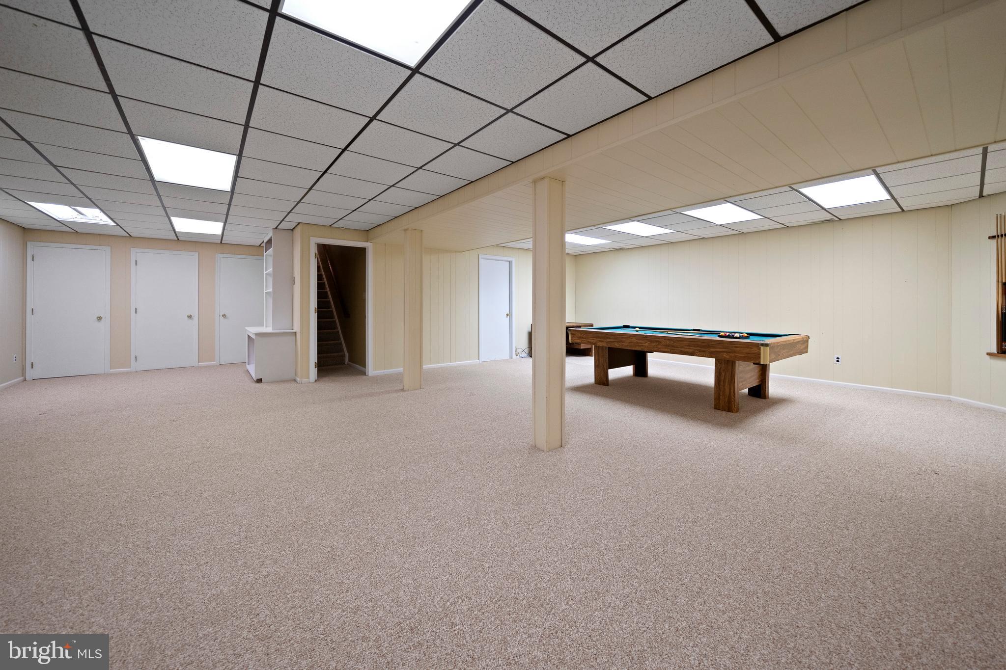 SHADOW OAK - Residential