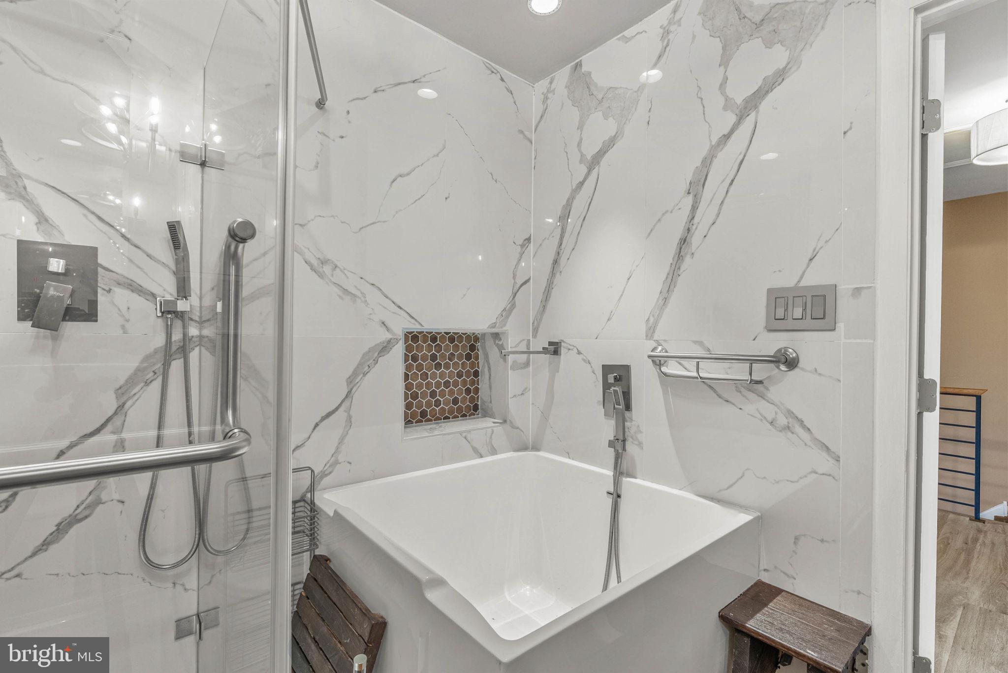 HAWTHORNE - Residential