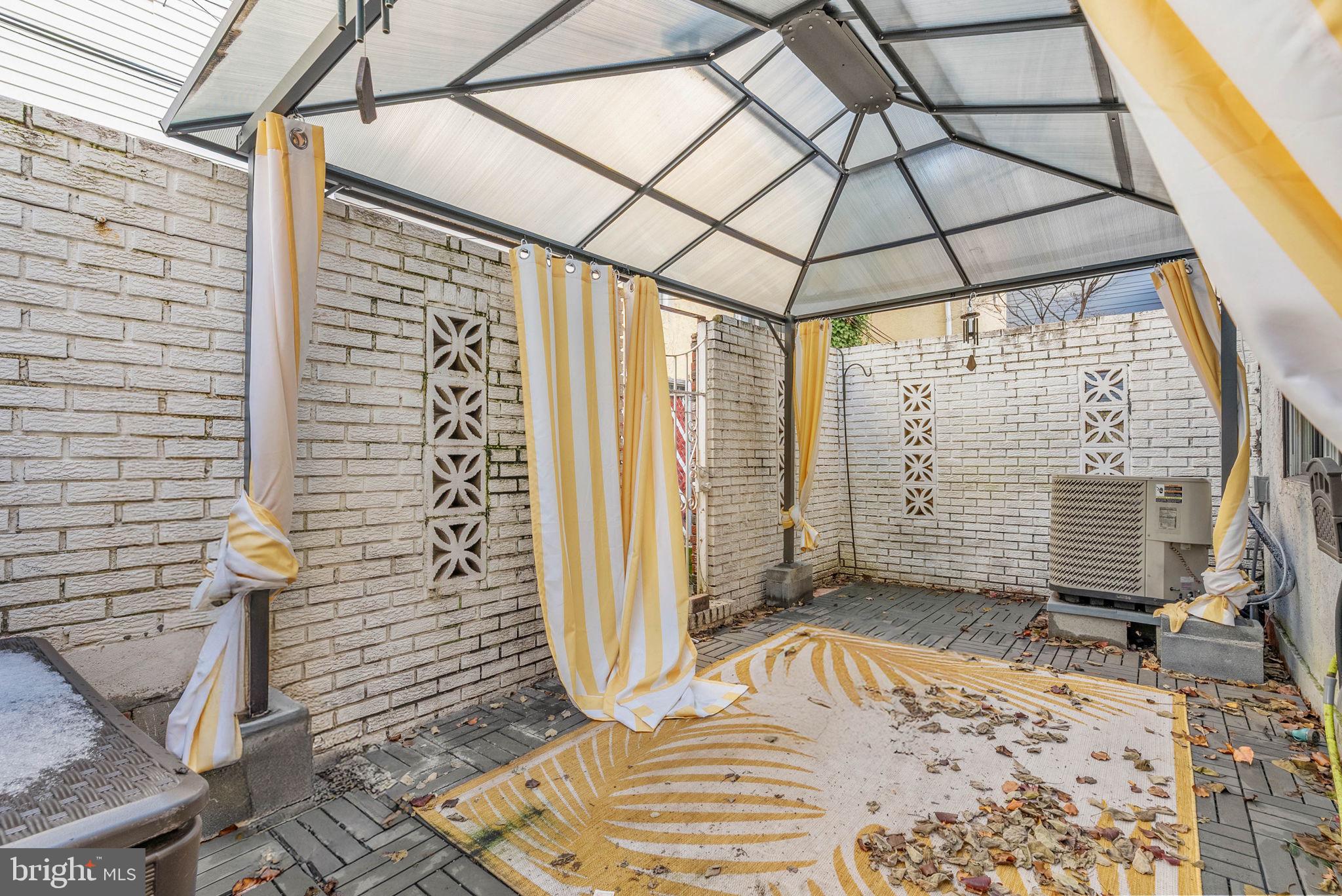 HAWTHORNE - Residential