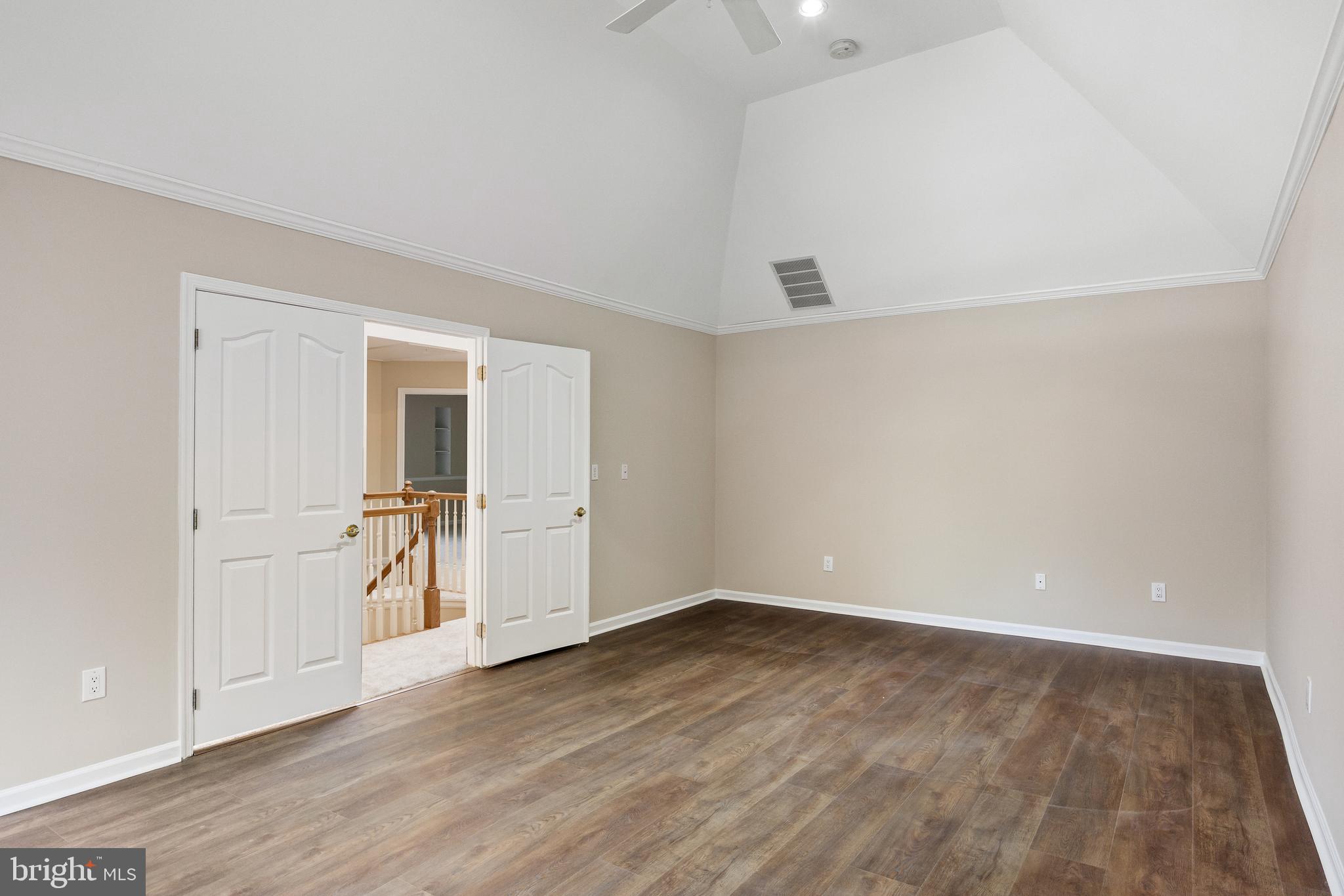 LOST TREE - Residential