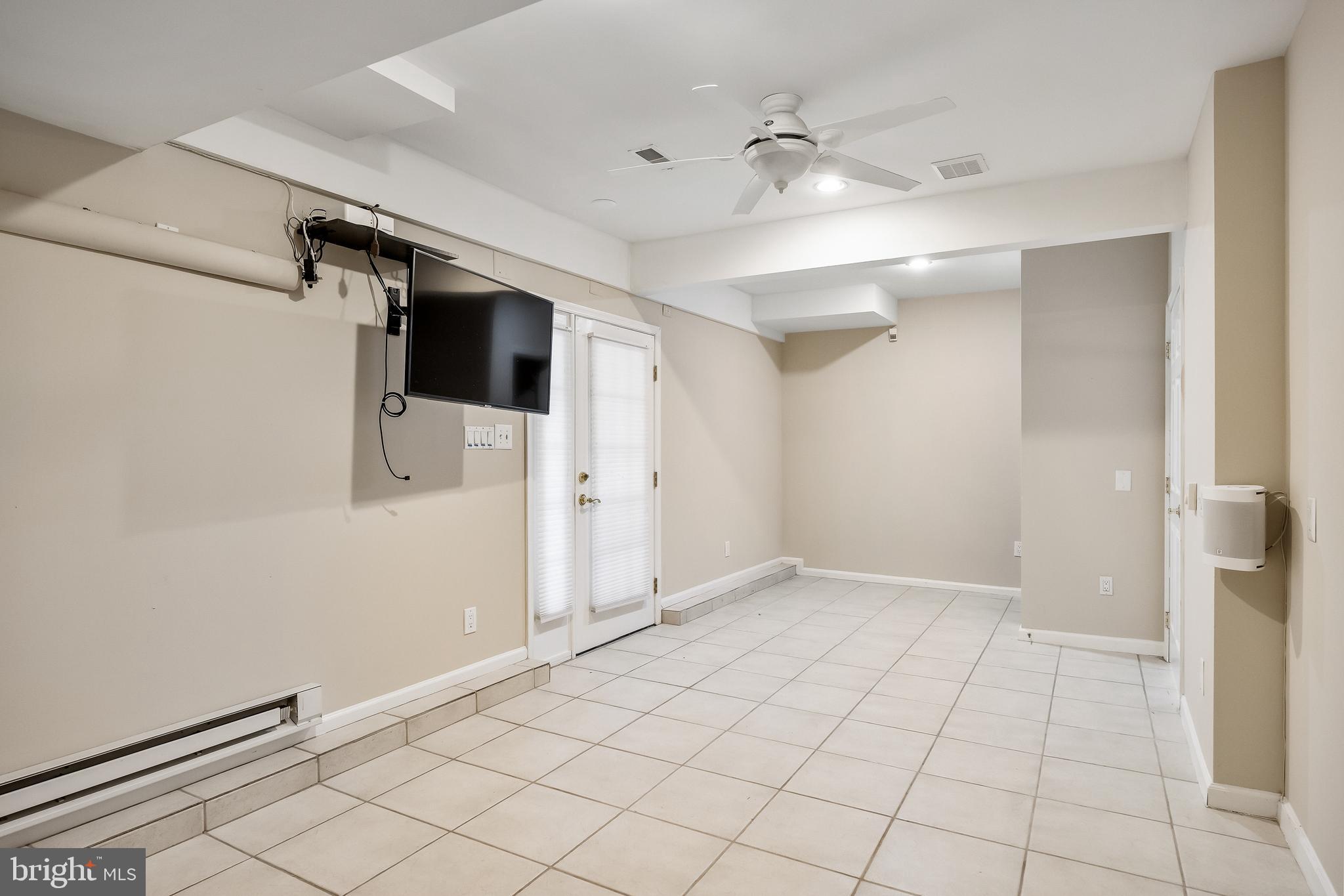 LOST TREE - Residential