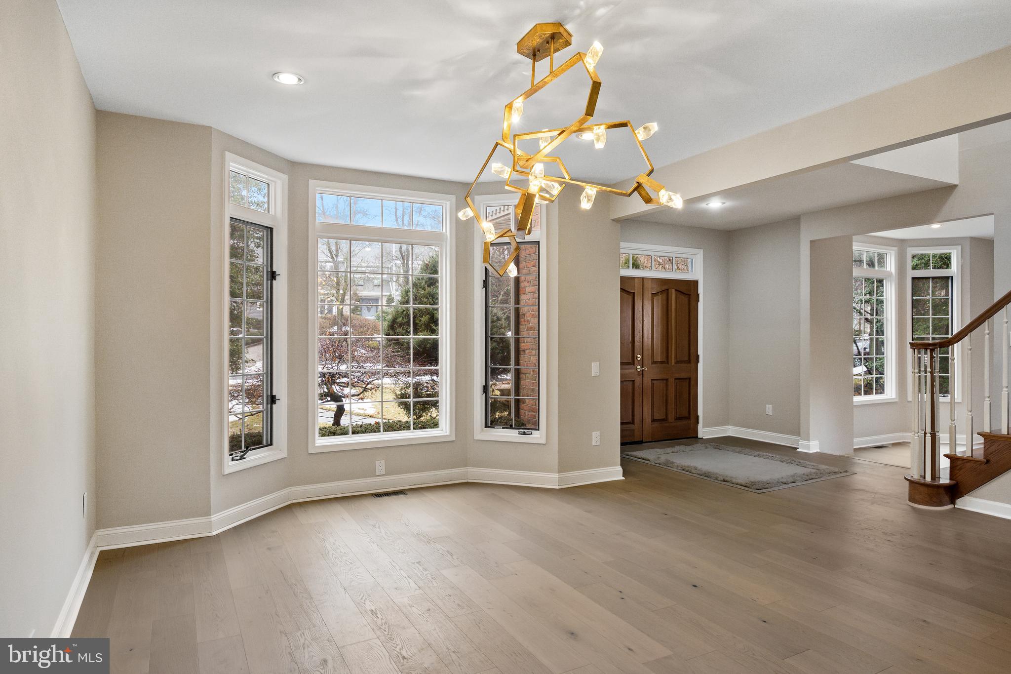 LOST TREE - Residential