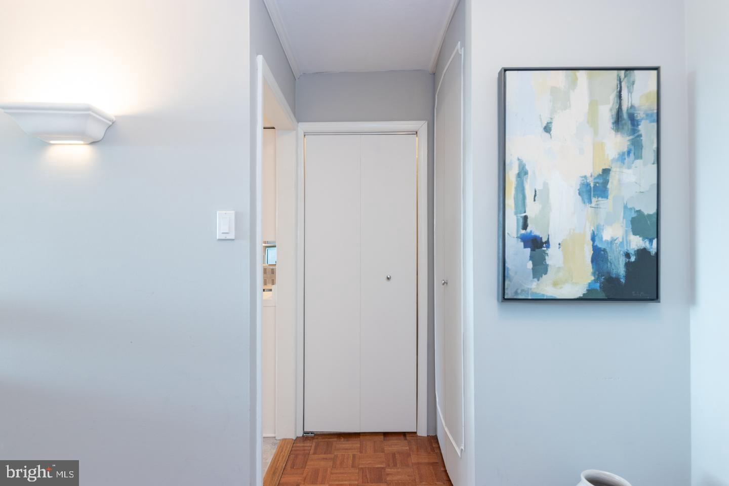 FAIRMOUNT - Residential