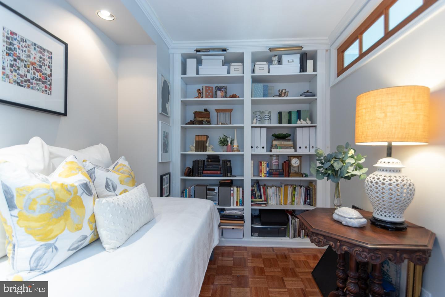FAIRMOUNT - Residential