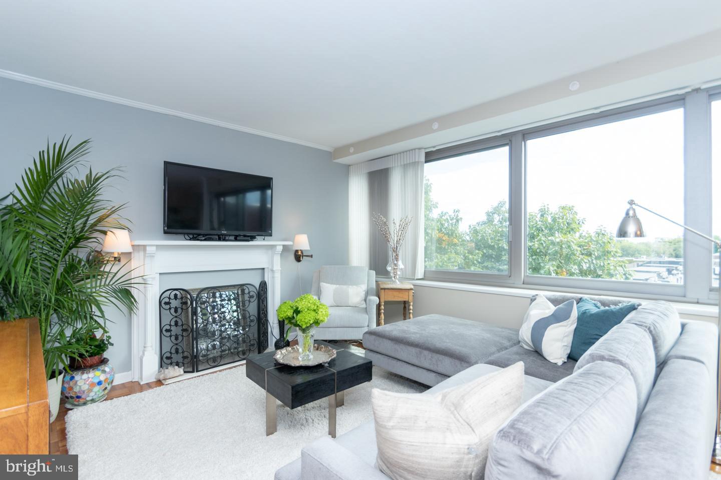 FAIRMOUNT - Residential