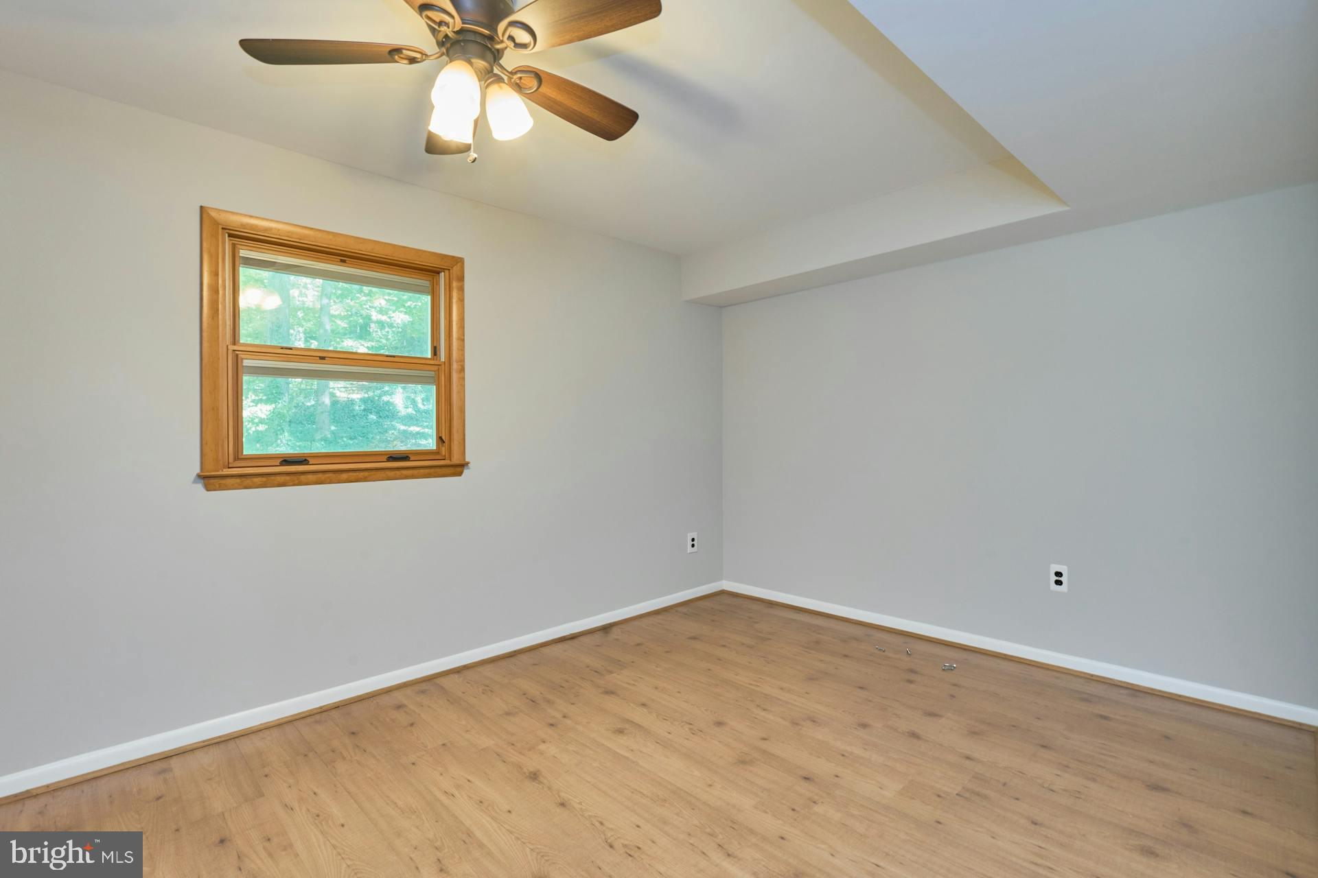 TALL OAKS - Residential