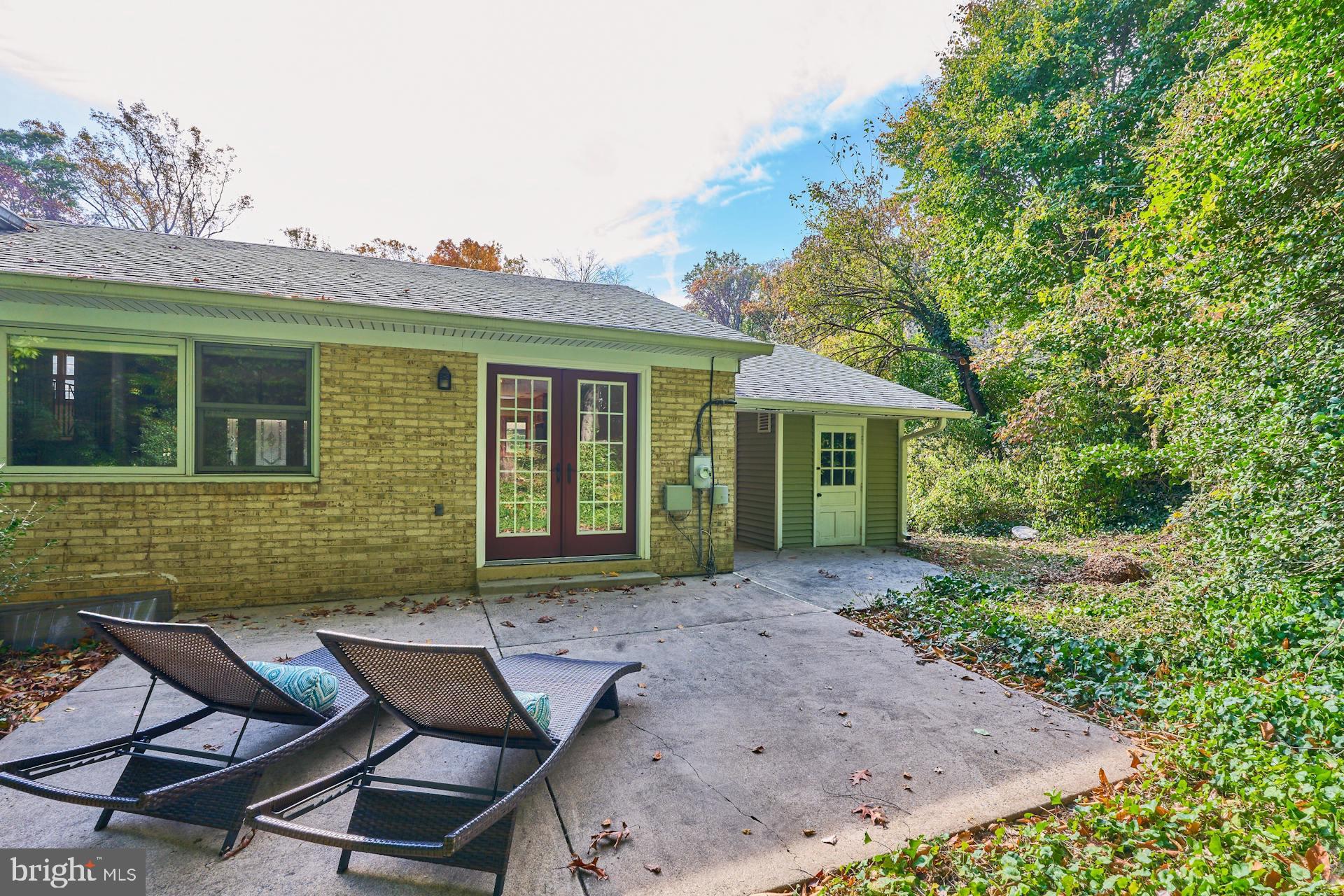 TALL OAKS - Residential