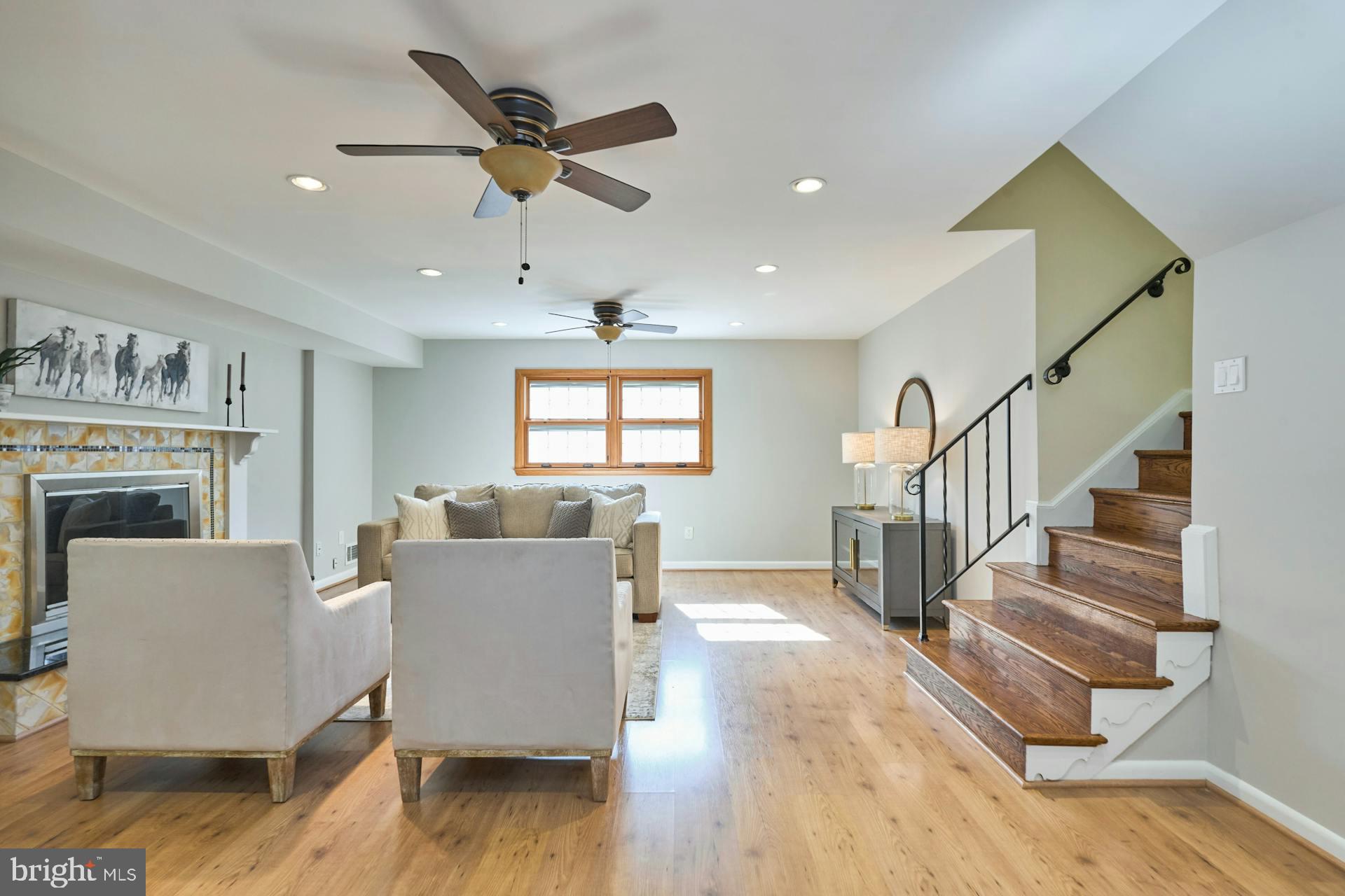 TALL OAKS - Residential