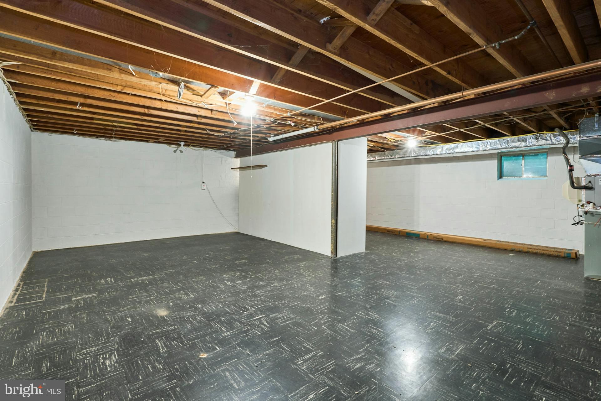 TALL OAKS - Residential