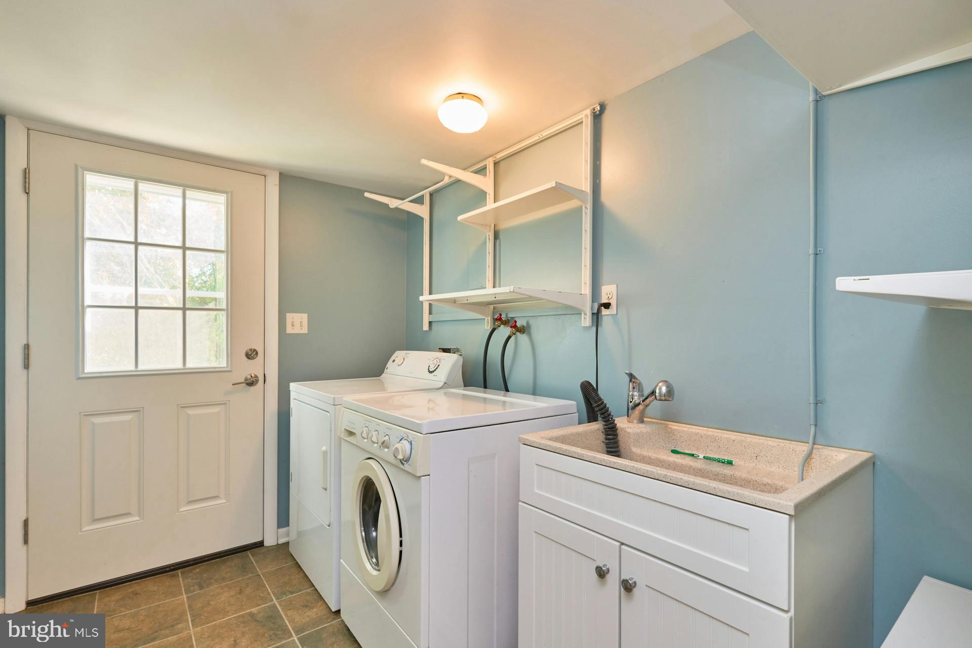 TALL OAKS - Residential