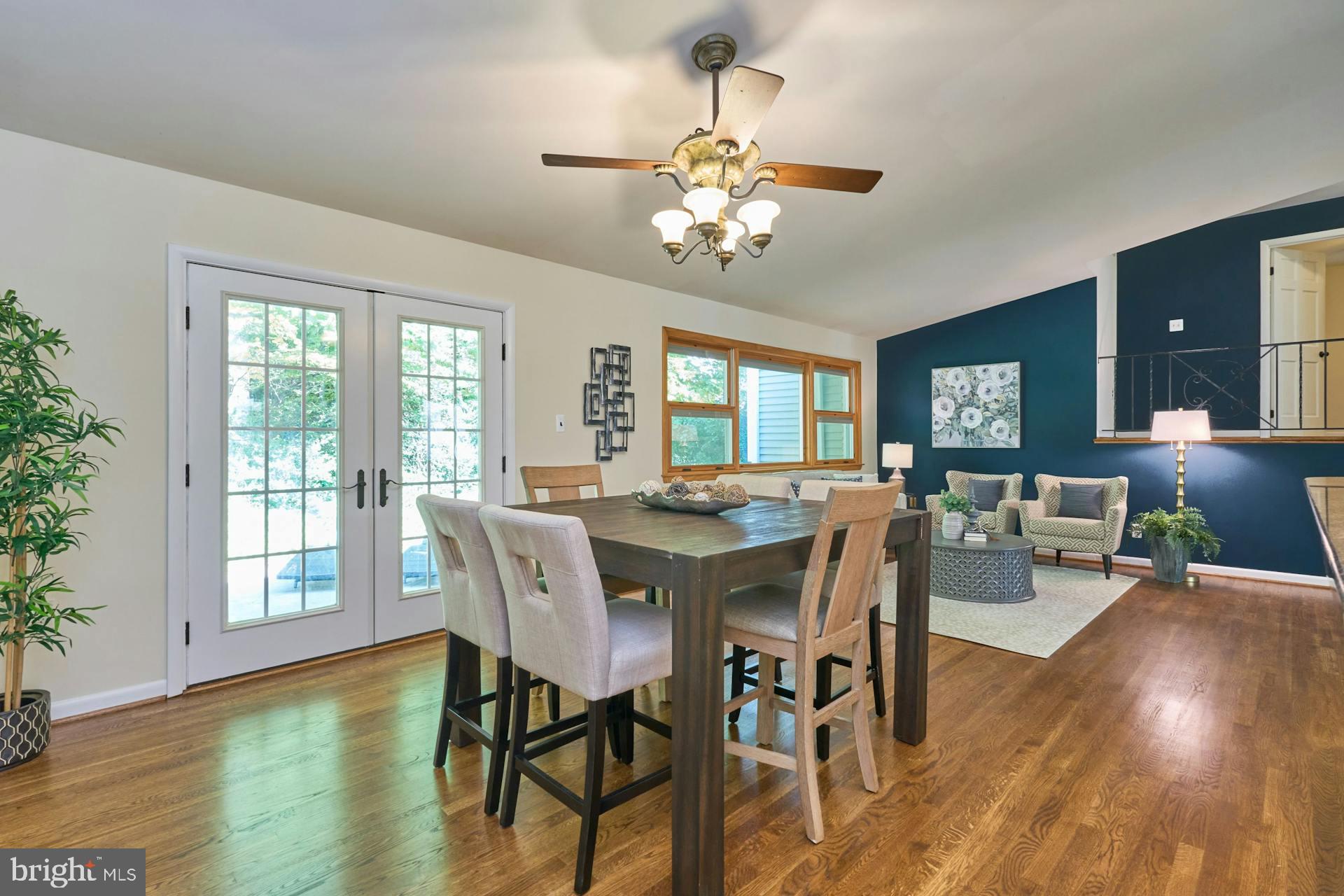 TALL OAKS - Residential