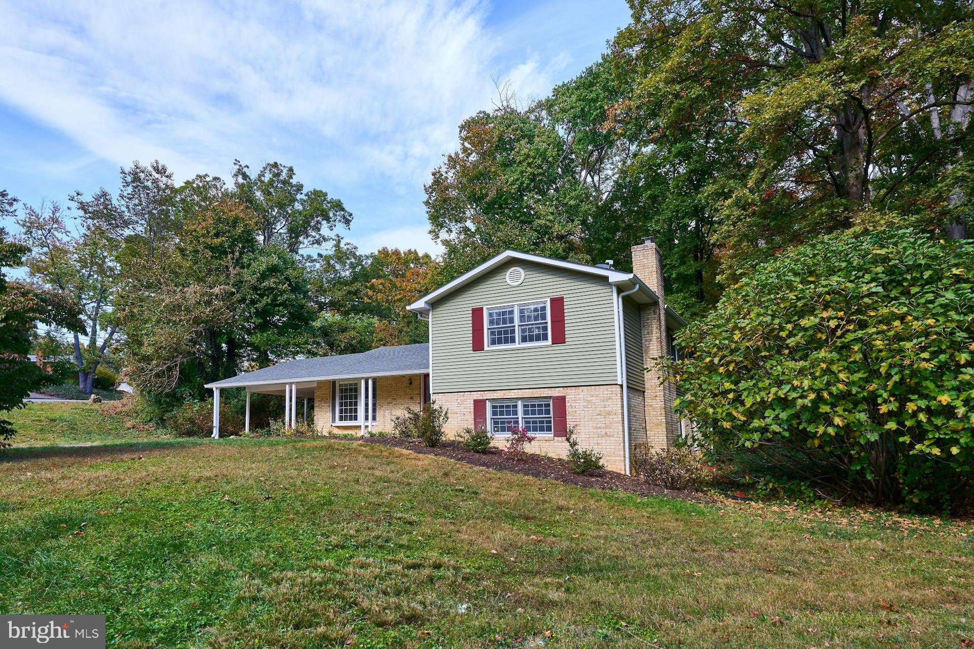 TALL OAKS - Residential