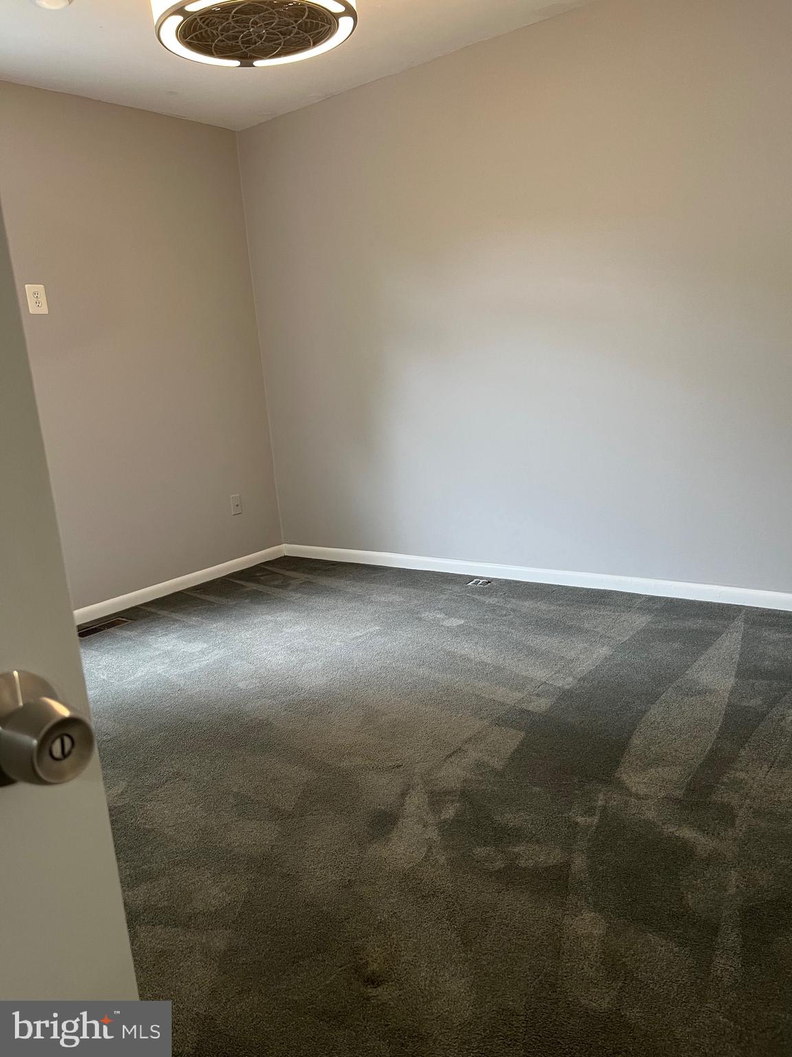 SENECA PARK - Residential