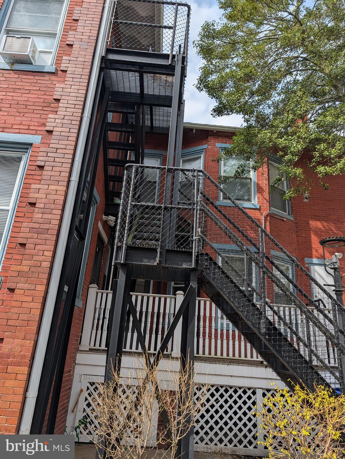 15 WASHINGTON STREET