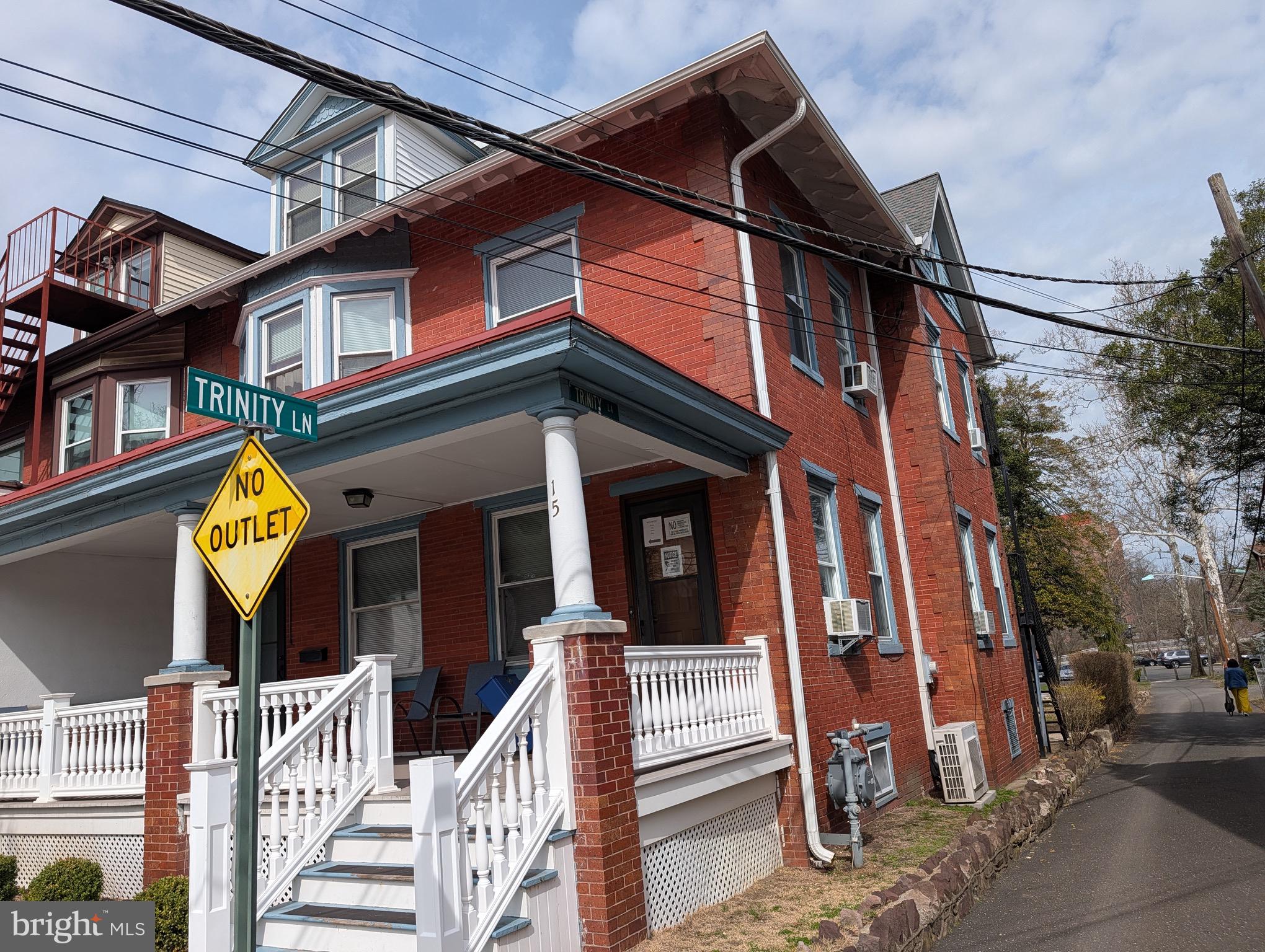 15 WASHINGTON STREET