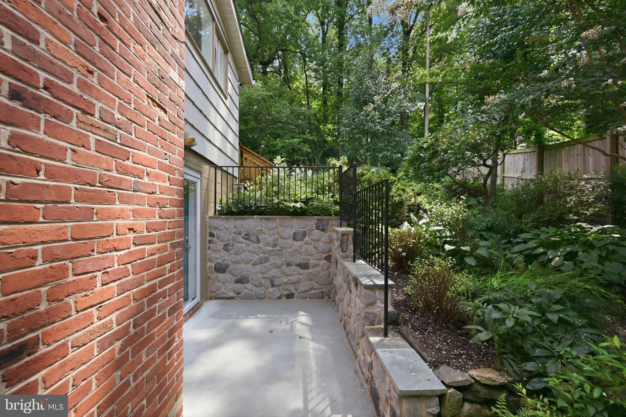 3918 WEXFORD DRIVE