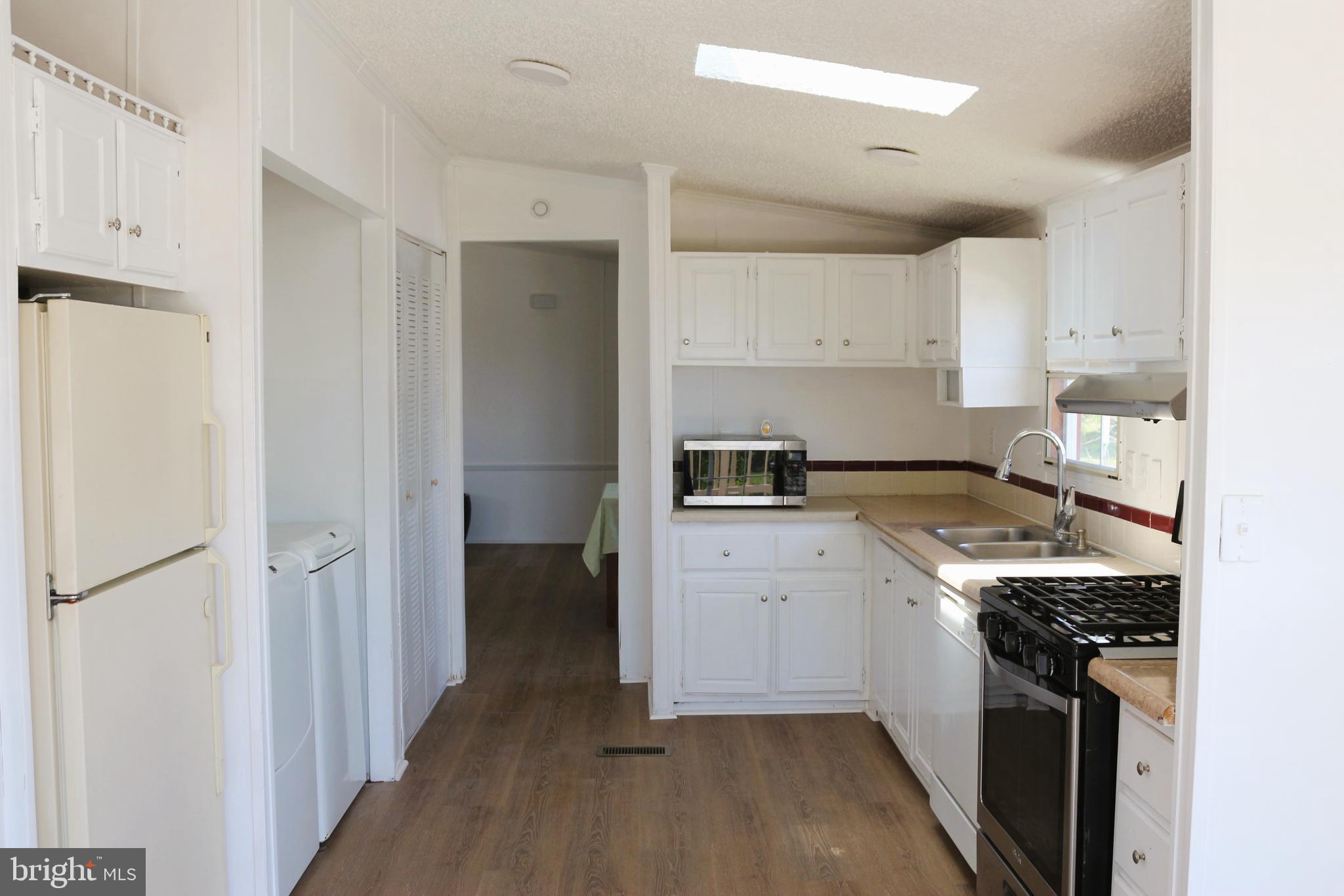 HIGHLAND MANOR - Residential