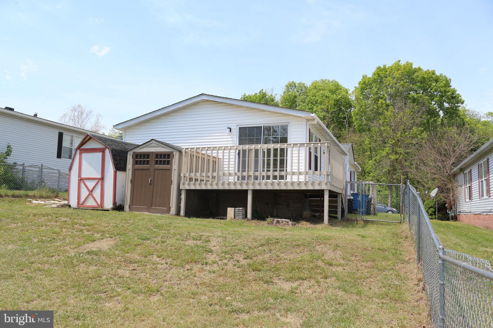 HIGHLAND MANOR - Residential