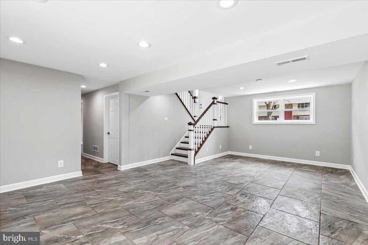 WEST MAGOTHY MANOR - Residential