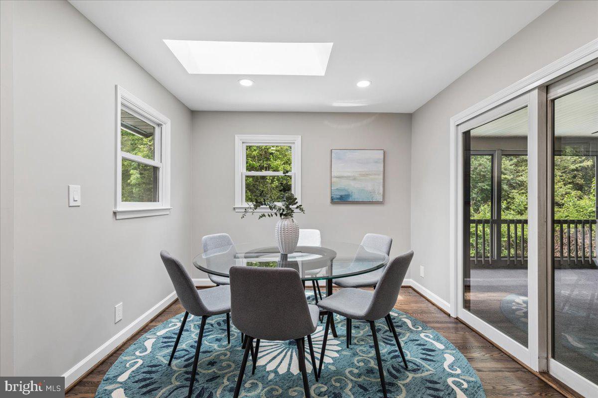 WEST MAGOTHY MANOR - Residential