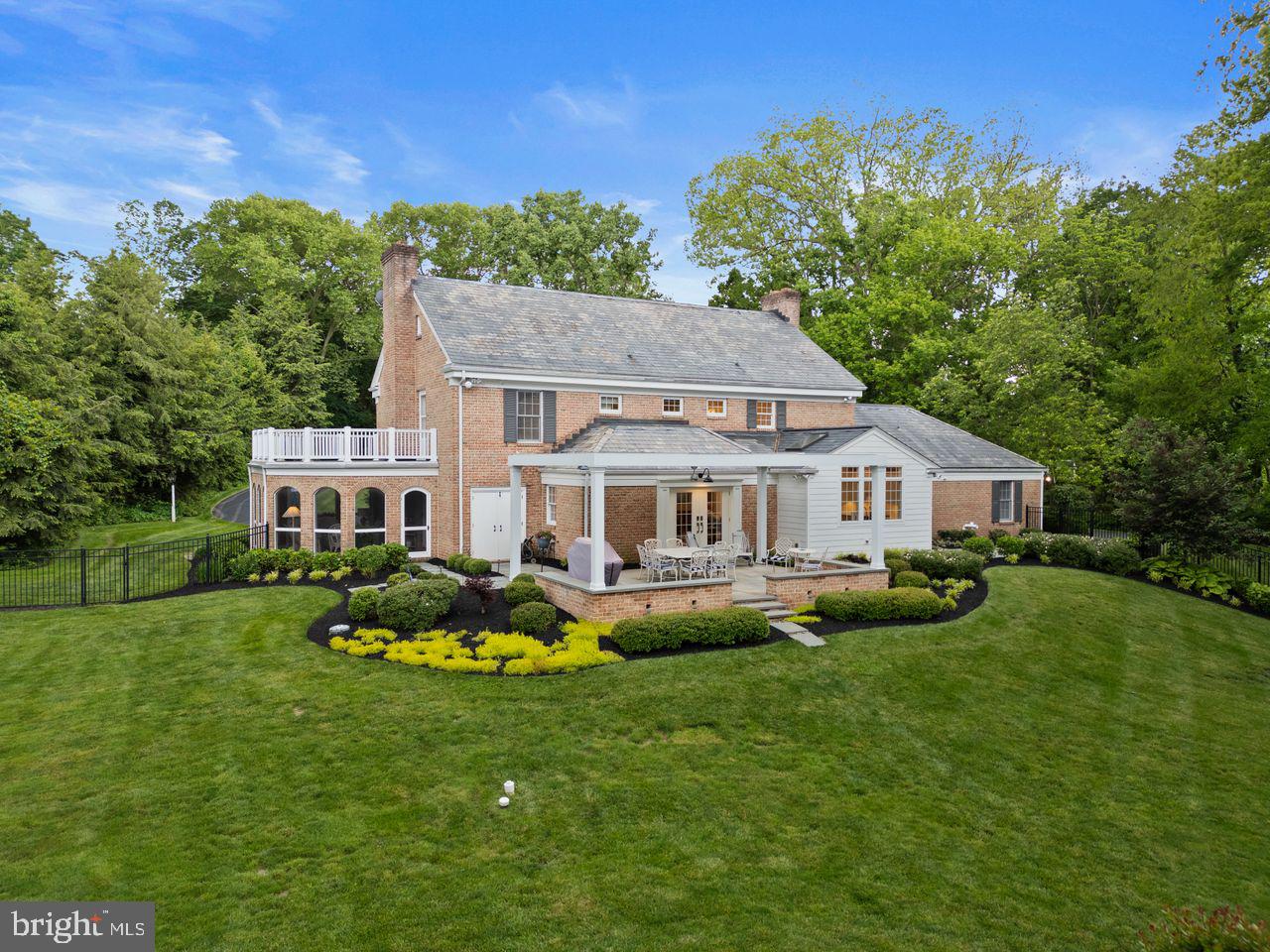 121 ESHELMAN ROAD