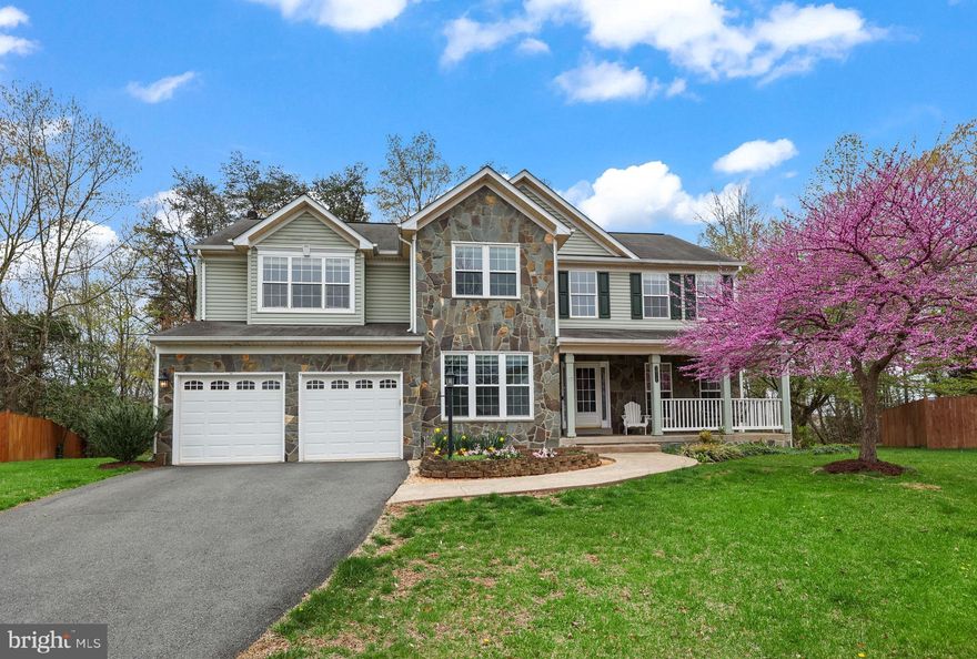 LOCATION LOCATION LOCATION! 5 bedroom, 3.5 bath amazing home in the sought-after Great Oak Subdivision! Located in a cul-de-sac...that backs to woods...AND a "football-fields-sized" neighborhood common area! 5 upstairs bedrooms including a spacious primary suite! 2-car garage with lots of space for shelves / workbench / bikes. Large formal Dining Room and Living Room with crown molding. Updated LARGE Kitchen with a large island with breakfast area. Huge sun-filled Family Room that opens to a beautiful deck. Fresh paint throughout the home. Fully finished basement with spacious open area for game room / rec room / gym / den area. FULL bathroom in basement, plenty of storage space, and a separate walk-up basement entrance!  AMAZING backyard including a large deck for outdoor enjoyment! Very low HOA fee for all that Great Oaks offers you: neighborhood common areas, tot lot, playground, sidewalks & walking Trails. *Minutes to: shopping, restaurants, Old Town Manassas! *Minutes from all transportation options: VRE / Amtrak train stop, I-66, Route 28, Route 234, Prince William Parkway! Don't miss this home!!