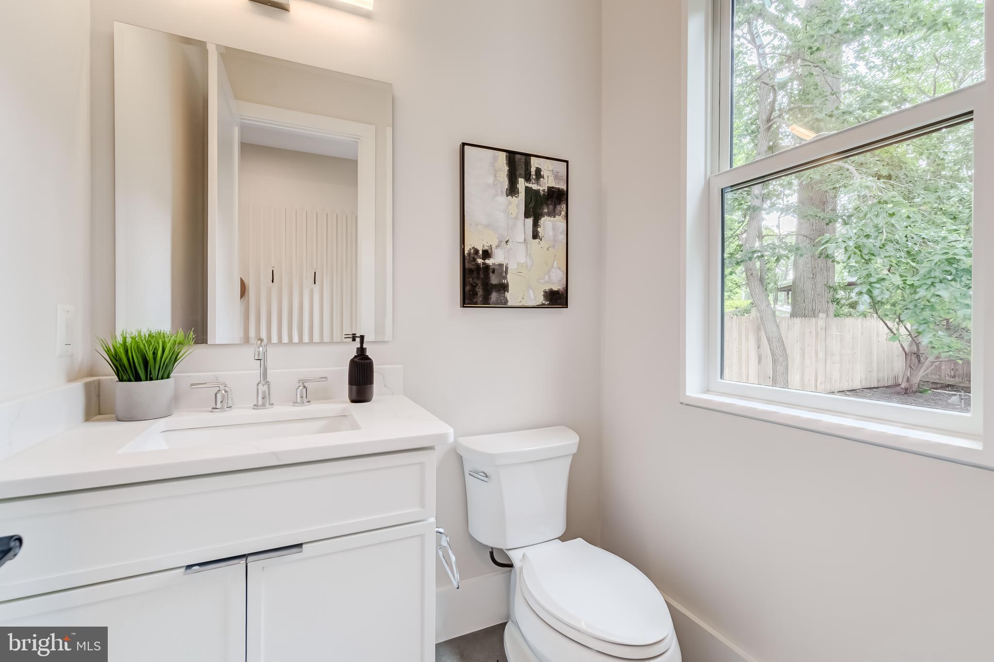 VIENNA WOODS - Residential