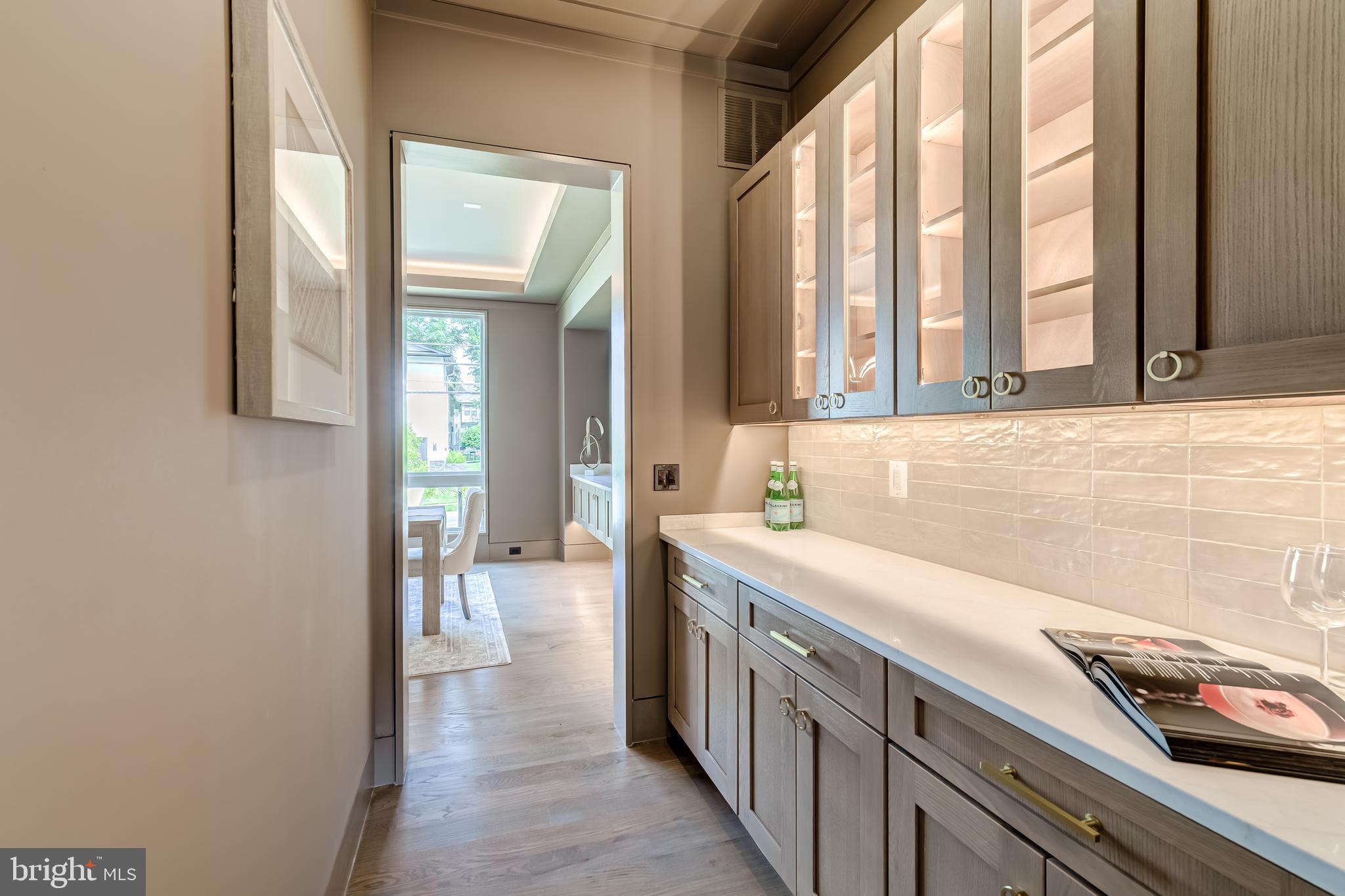 VIENNA WOODS - Residential