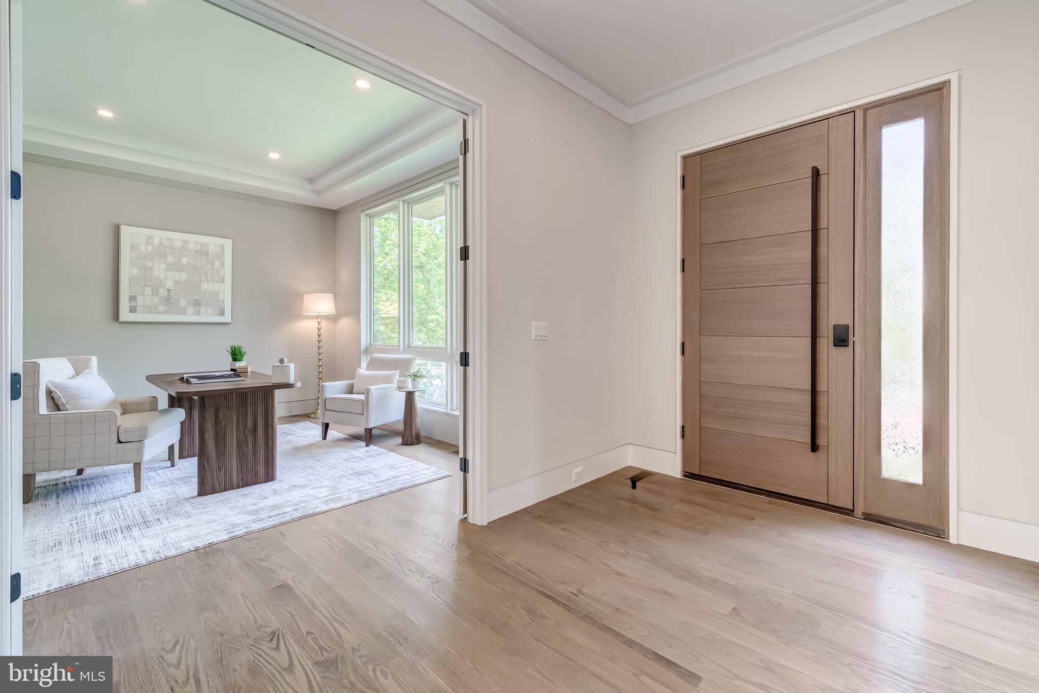 VIENNA WOODS - Residential