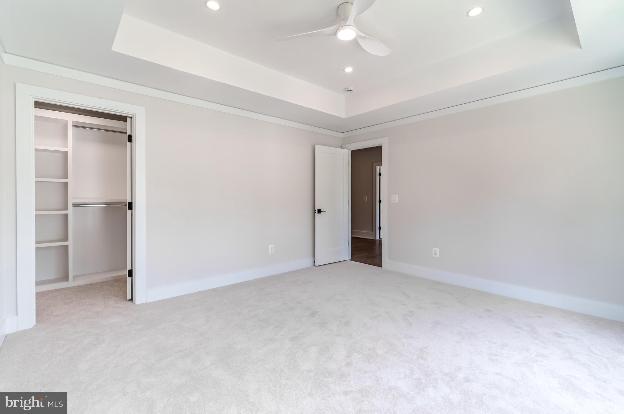 VIENNA WOODS - Residential