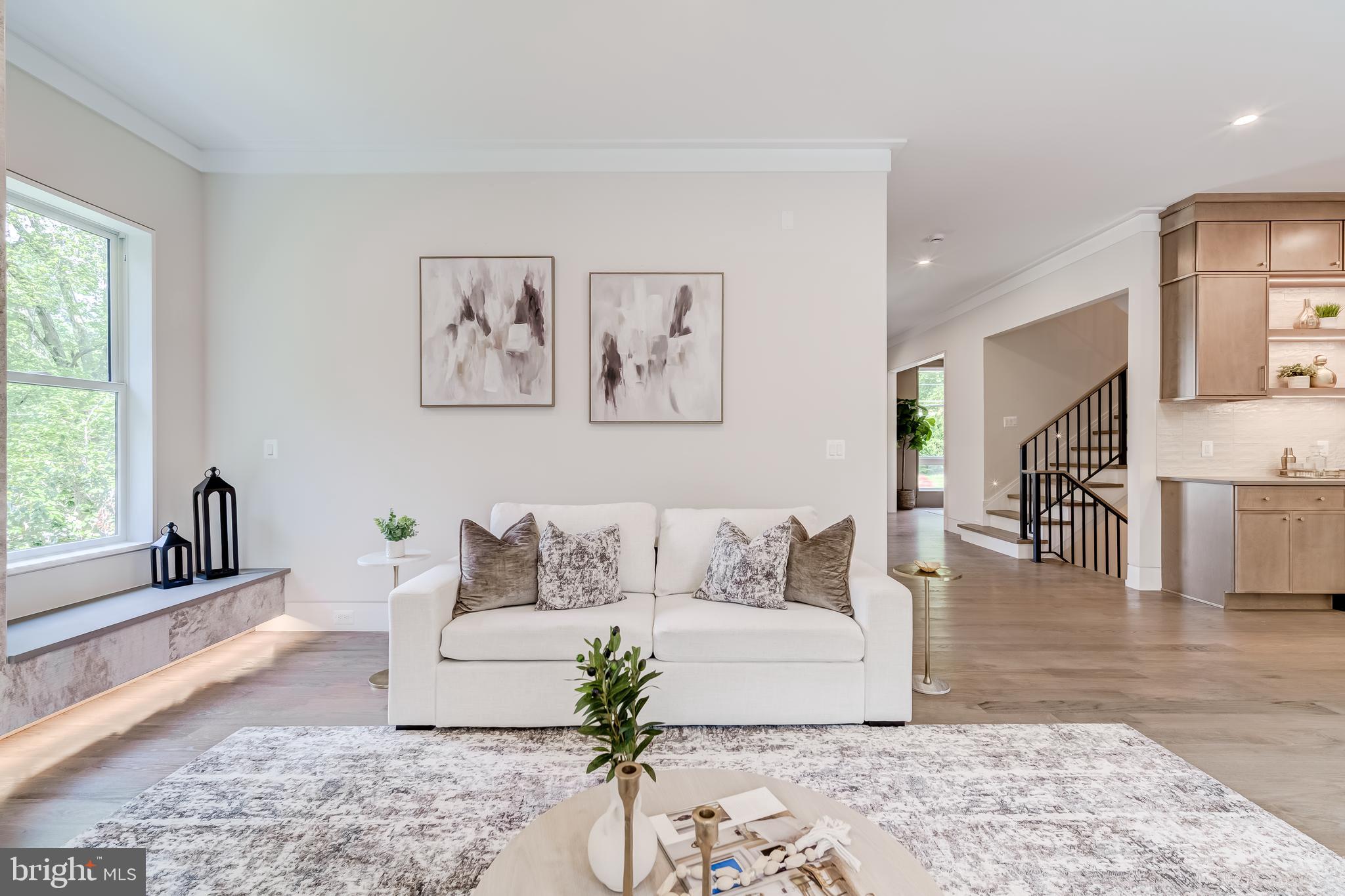 VIENNA WOODS - Residential