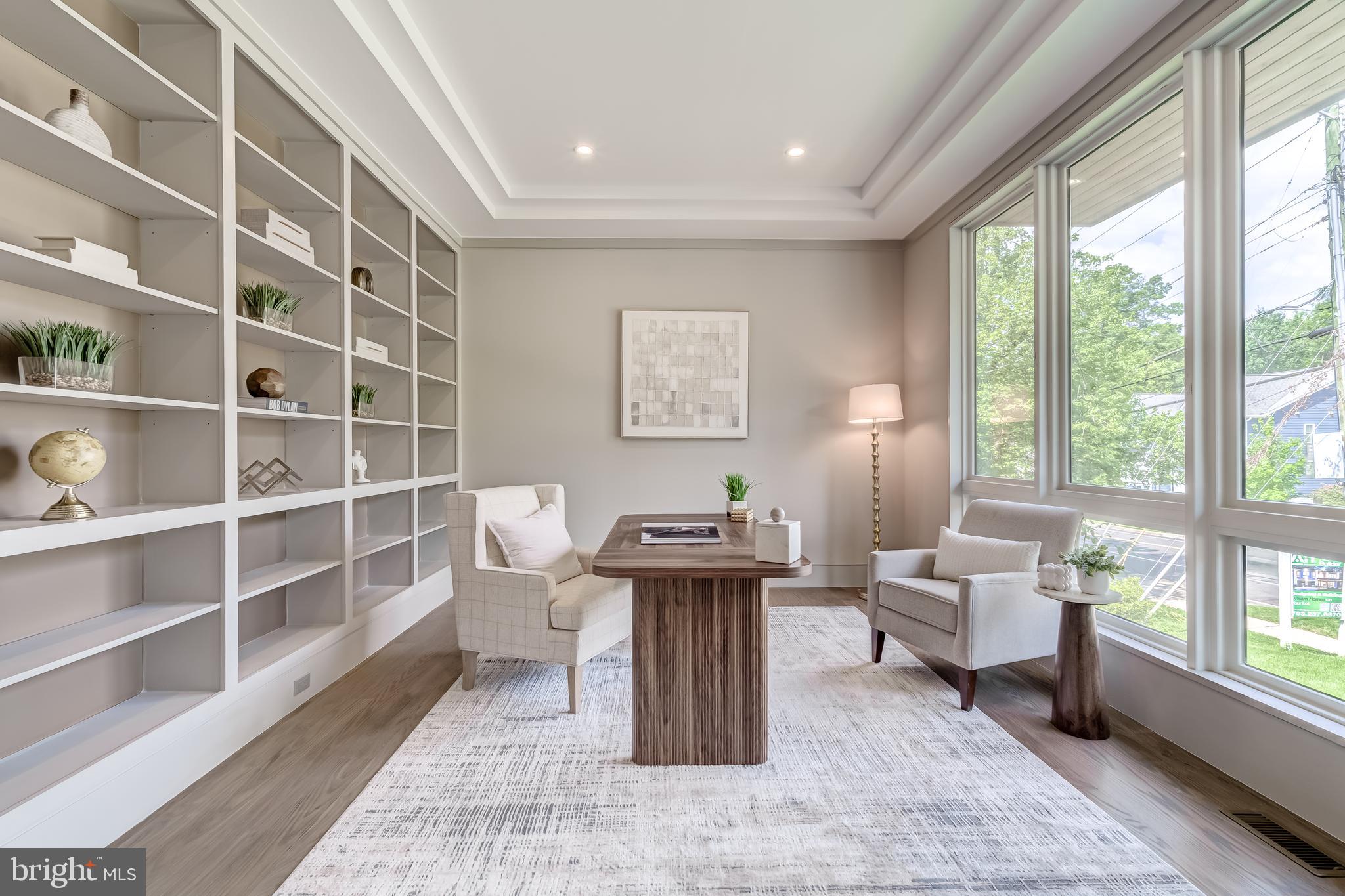 VIENNA WOODS - Residential