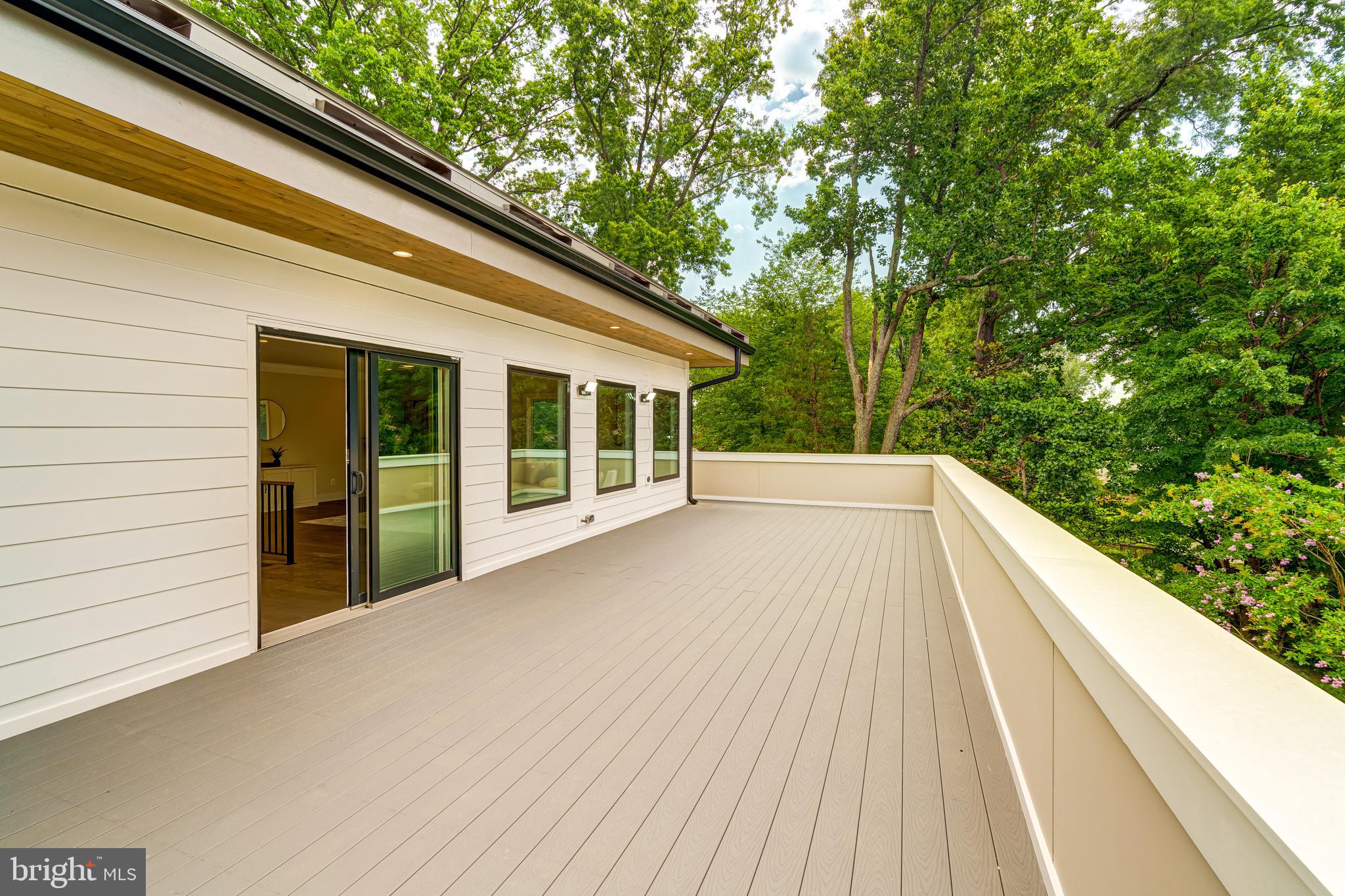 VIENNA WOODS - Residential